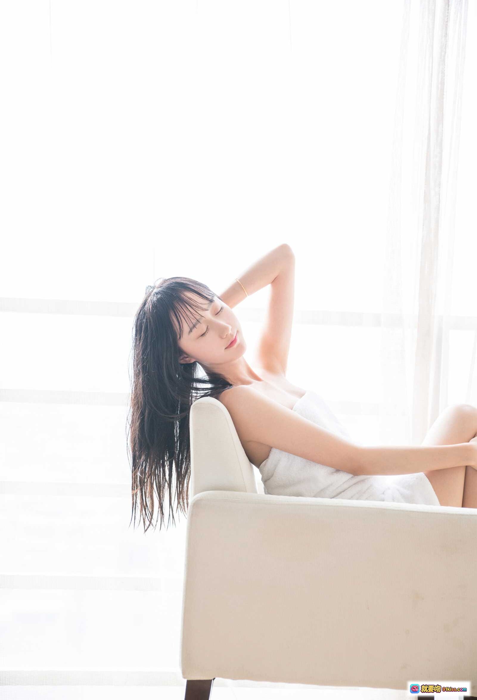 图片[4] - 木绵绵OwO NO.012 出浴写真 57P高清美图 白裙少女窗边慵懒坐姿 自然光柔美氛围 优雅性感私房摄影 - 就要吻