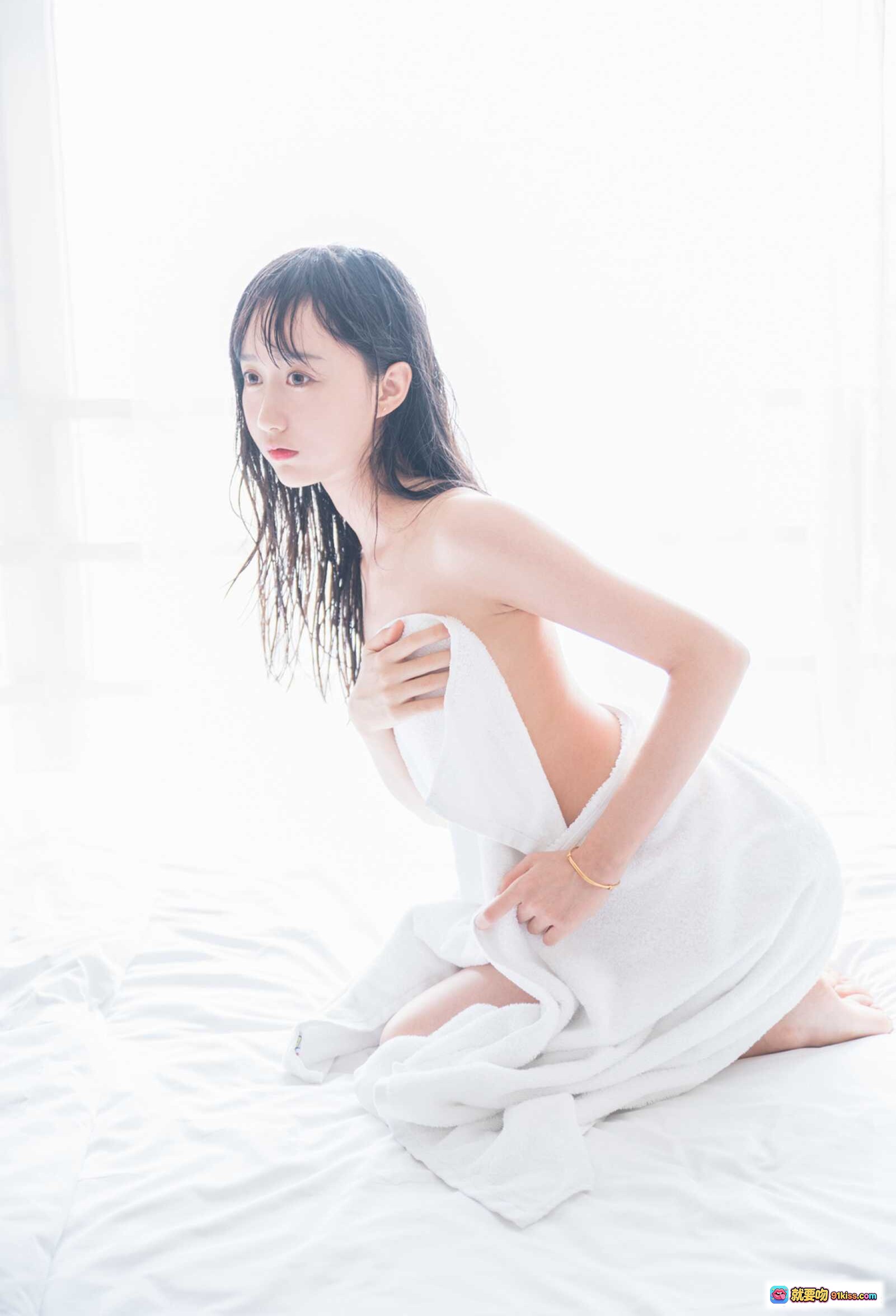 图片[7] - 木绵绵OwO NO.012 出浴写真 57P高清美图 白裙少女窗边慵懒坐姿 自然光柔美氛围 优雅性感私房摄影 - 就要吻