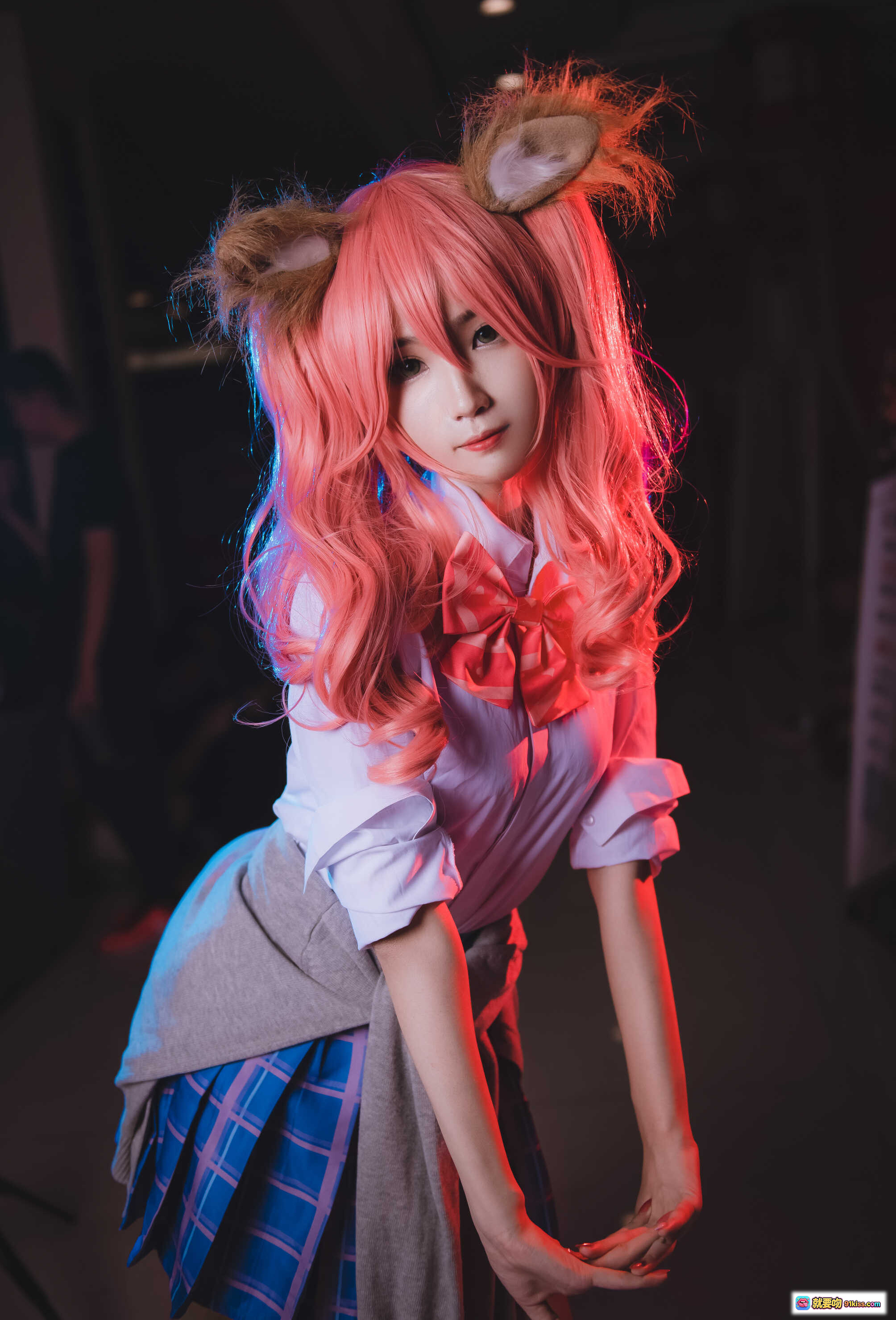 图片[4] - 妖君白研 FGO玉藻前COS 粉发狐耳蓝裙黑袜 二次元动漫角色扮演 精致还原美图 - 就要吻