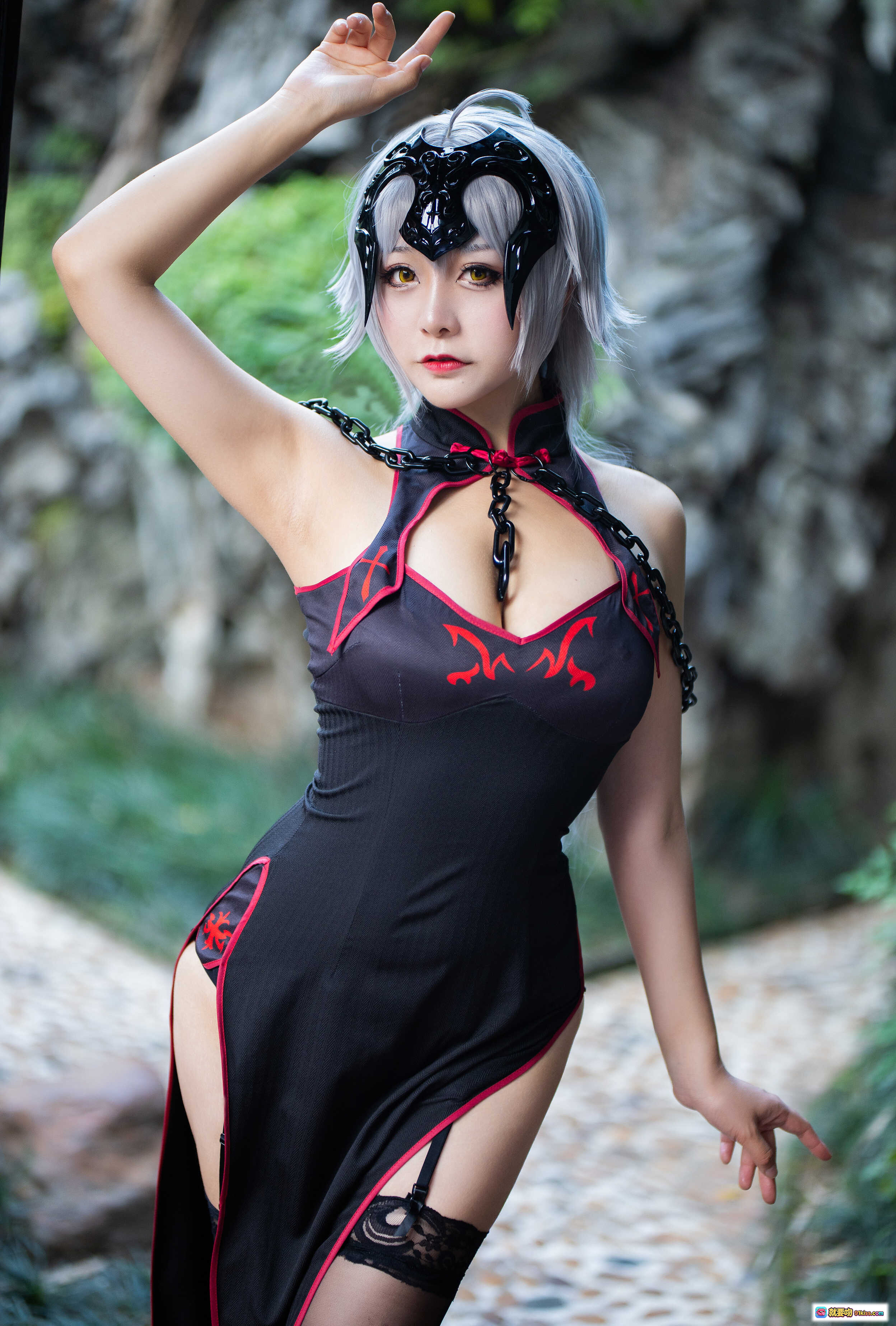 图片[4] - 三刀刀miido NO.003 黑贞德 Cosplay 精美写真 77P 992MB 暗黑系 女神造型 链条场景 蓝光氛围 沉浸式视觉盛宴 - 就要吻