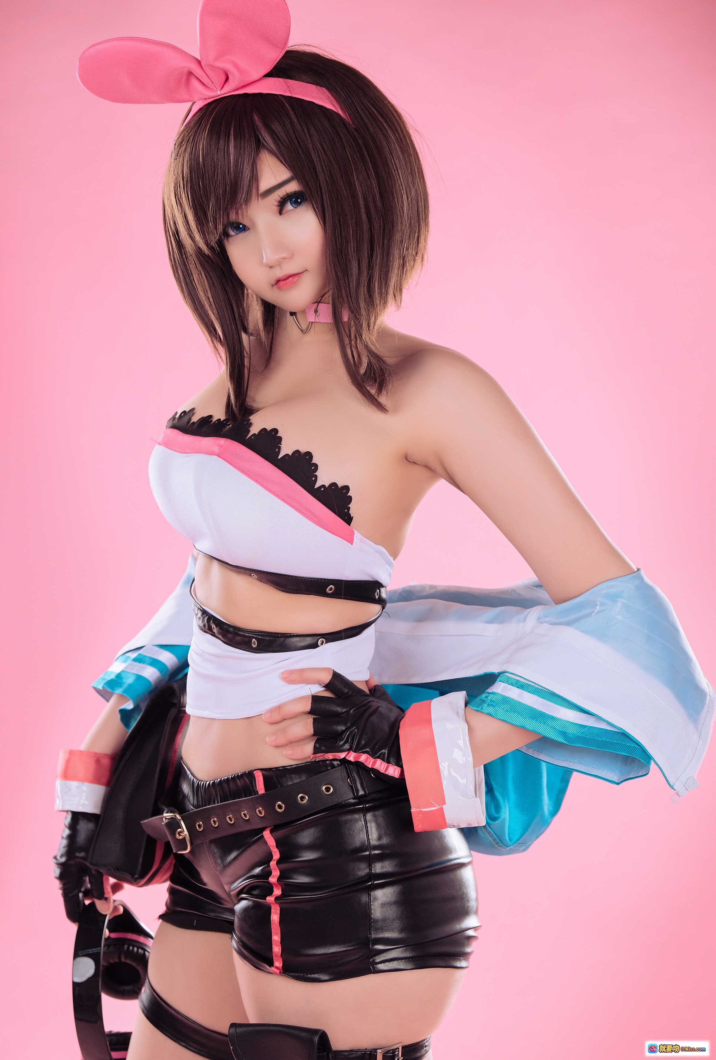 绊爱Cosplay写真 | 粉色兔耳头饰+黑白皮裙+蕾丝抹胸 | 甜美性感二次元角色扮演 | Potato Godzilla NO.036 - 就要吻