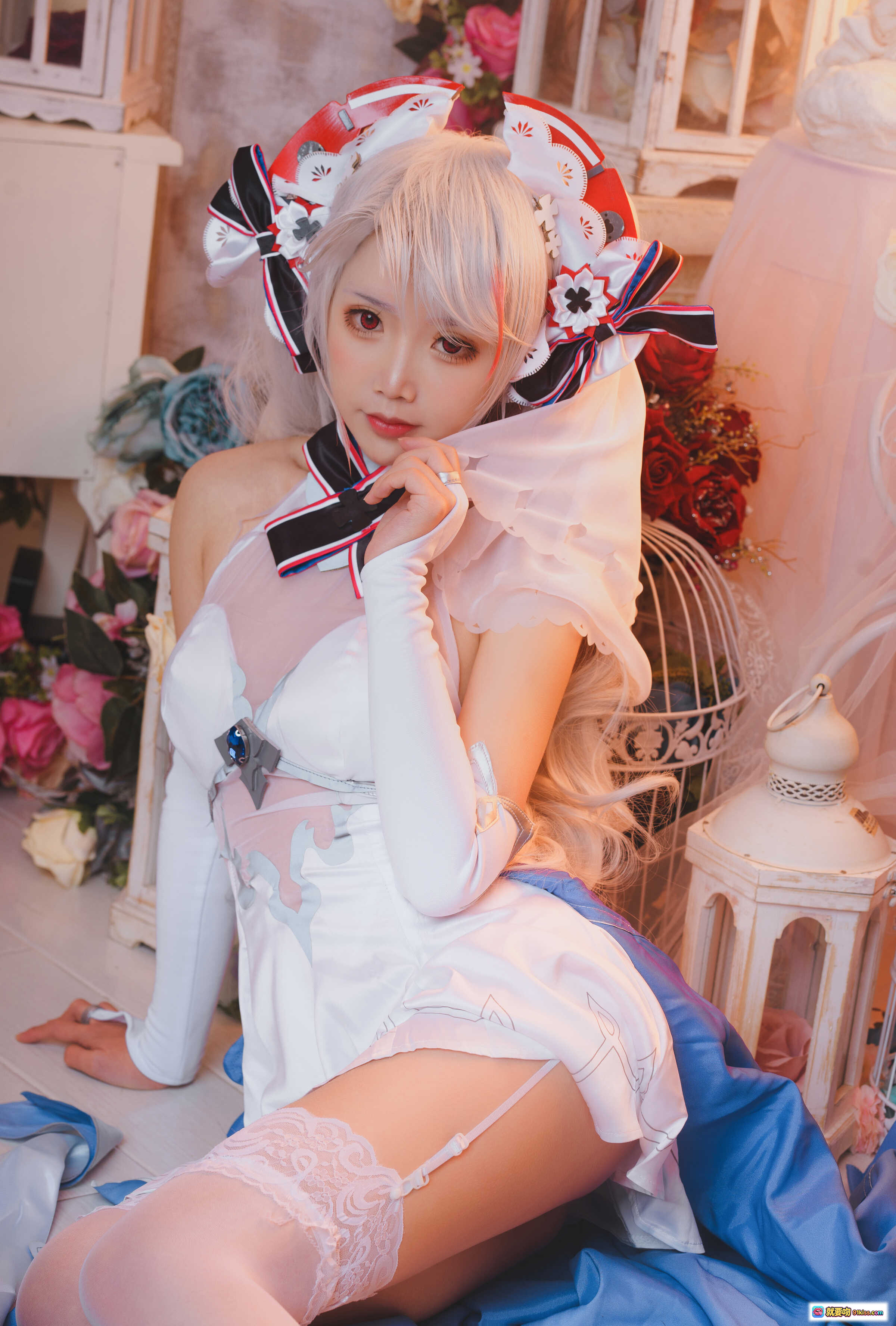 图片[9] - 面饼仙儿NO.054欧根花嫁Cosplay写真 | 白发女仆装+蕾丝蝴蝶结+梦幻花环场景 | 22P高清美图 - 就要吻