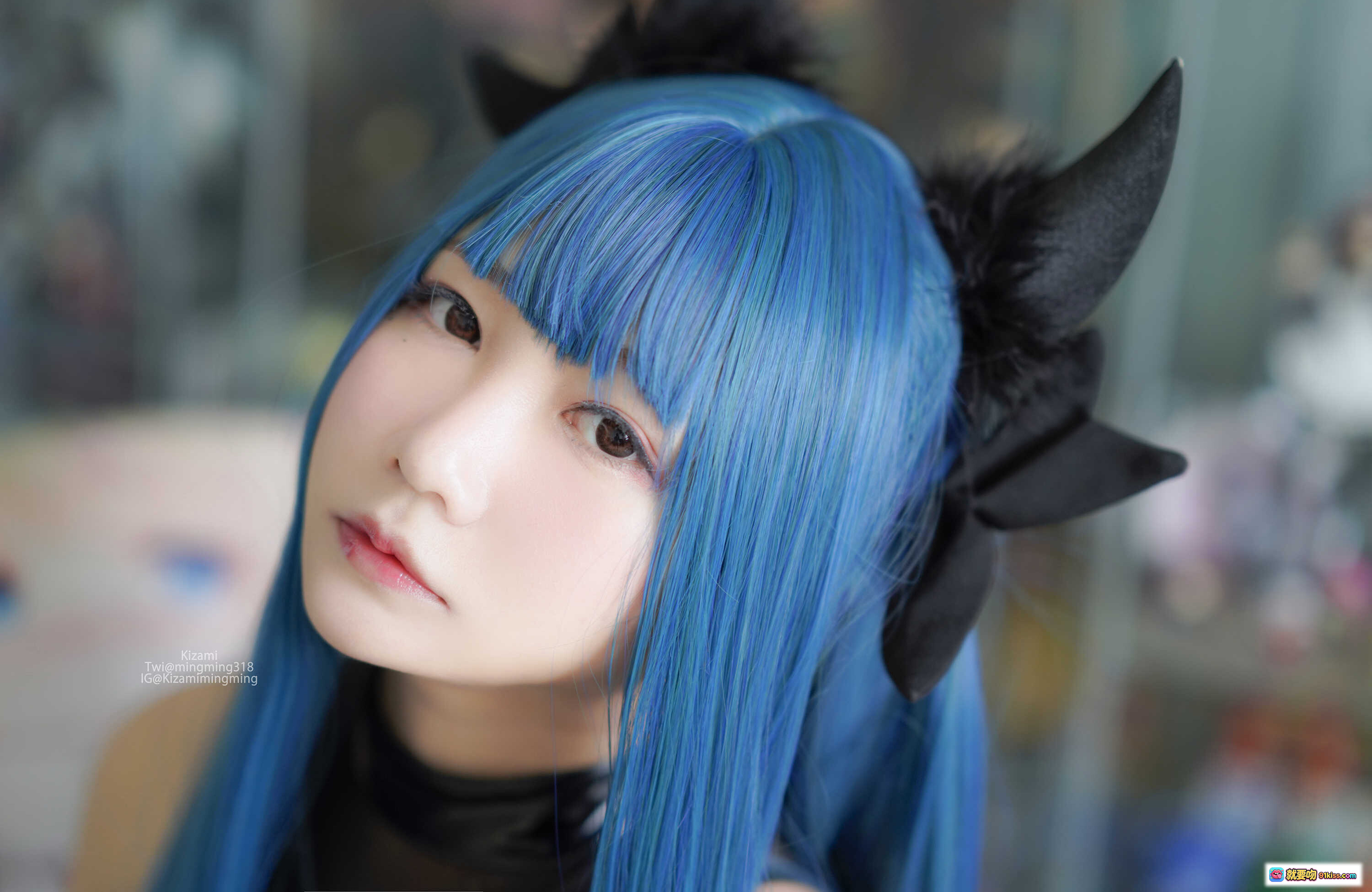 图片[8] - 铭铭Kizami NO.015 2021年7月Fantia写真 蓝发恶魔角黑丝高跟Cosplay 二次元宅系美少女摆拍 - 就要吻