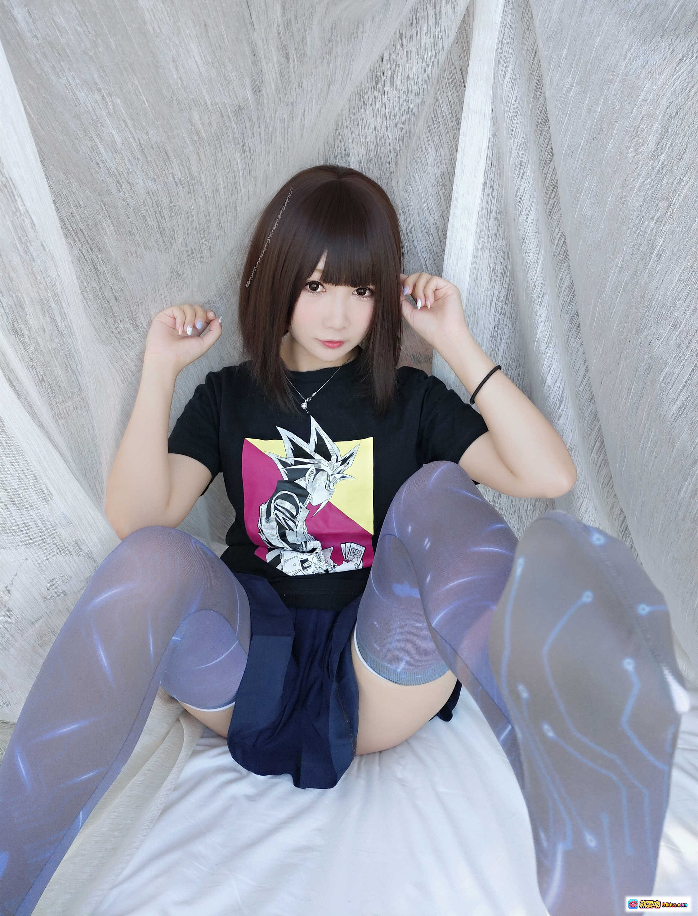 图片[9] - 铭铭Kizami Vol.007 短发少女黑T动漫印花 深蓝短裙紫色丝袜写真集48P - 就要吻