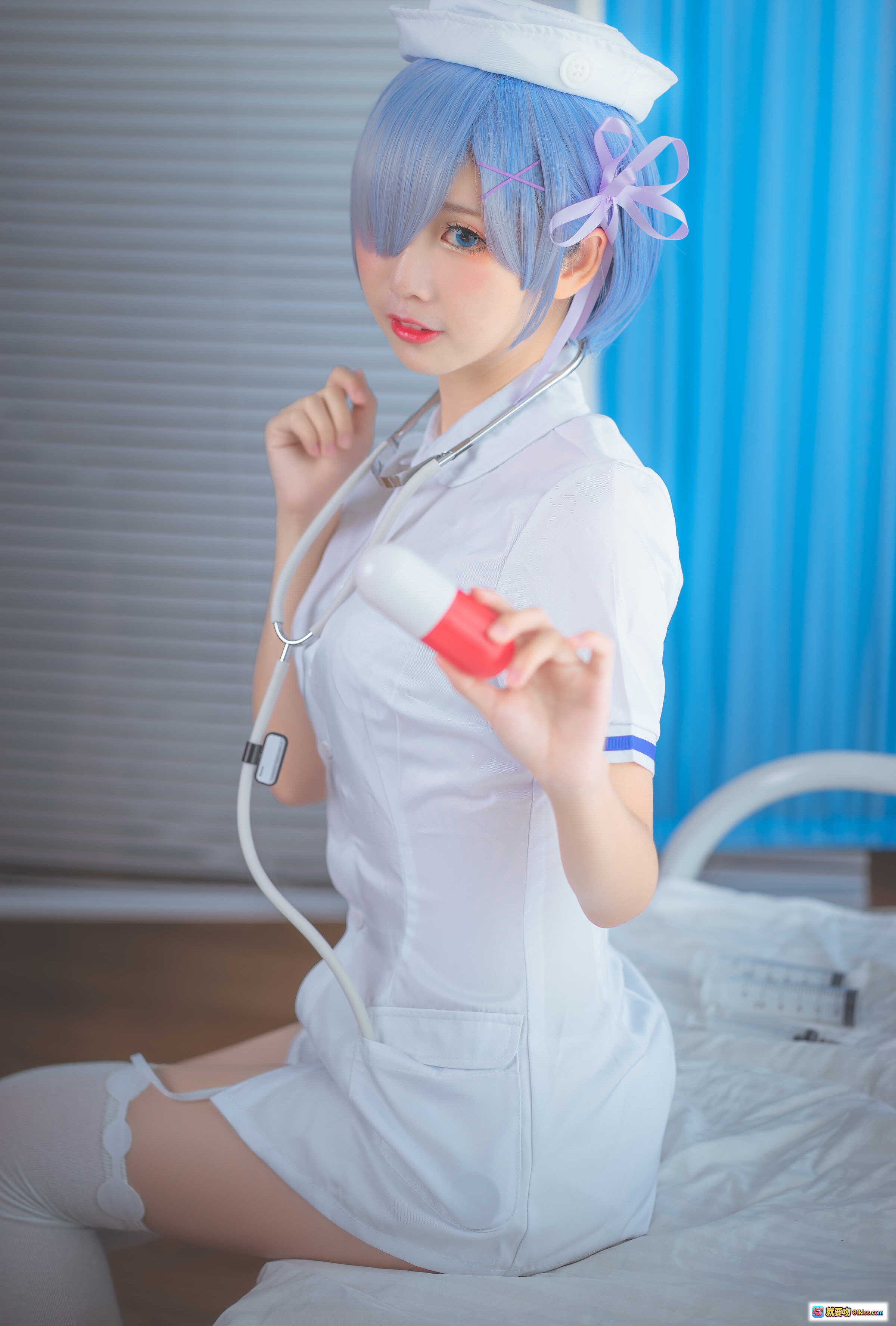 图片[7] - 面饼仙儿NO.019蕾姆cosplay护士装蓝发紫蝴蝶结白裙写真18P高清图集 - 就要吻