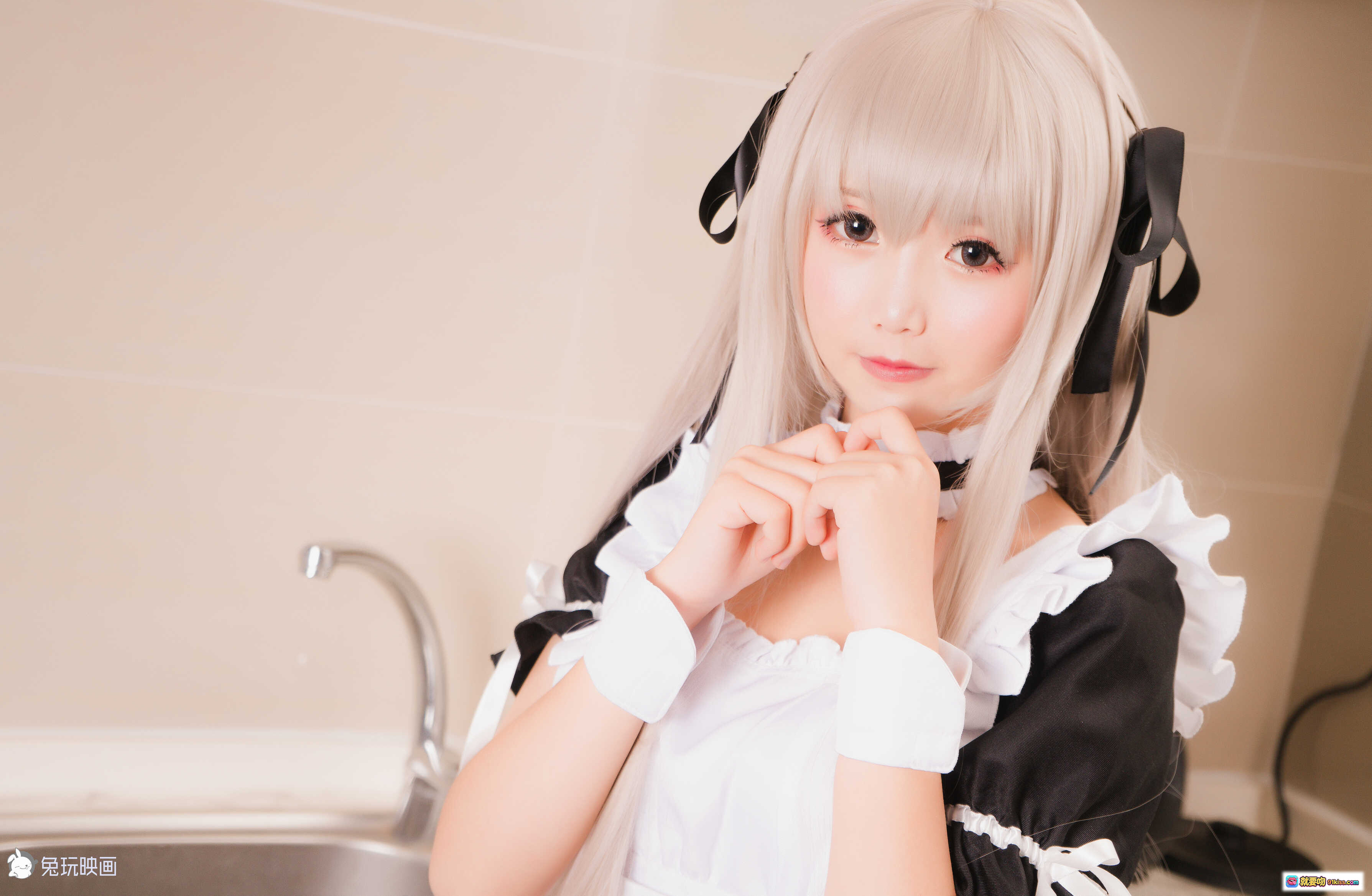 图片[3] - 面饼仙儿NO.021双马尾COS写真 | 蓝白校服黑丝美腿户外坐姿高清图集 - 就要吻