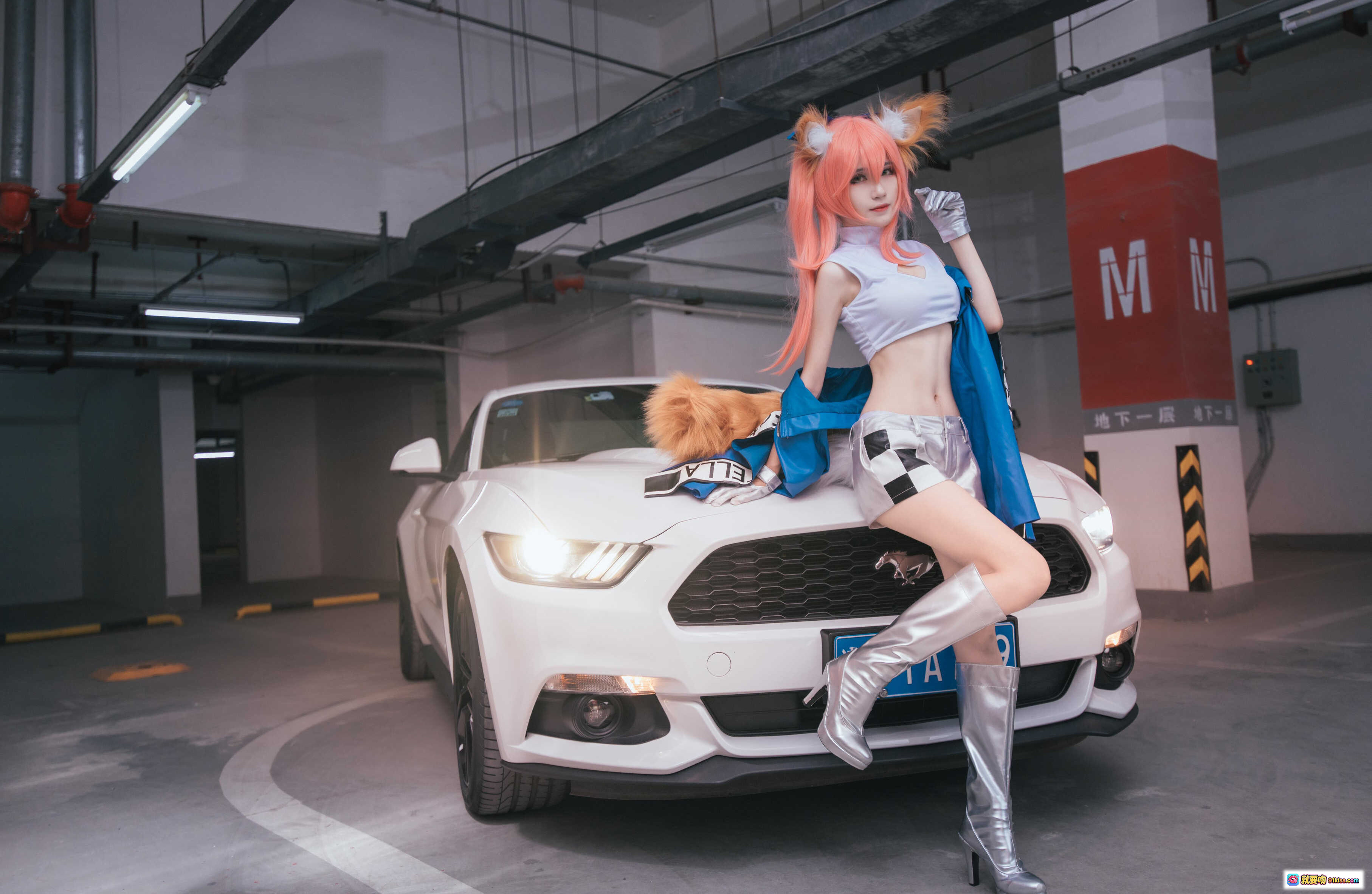 图片[6] - 妖君白研Fate/Grand Order玉藻前COS正片｜橙发狐耳少女车内驾驶造型｜Fate EX服装细节还原 - 就要吻