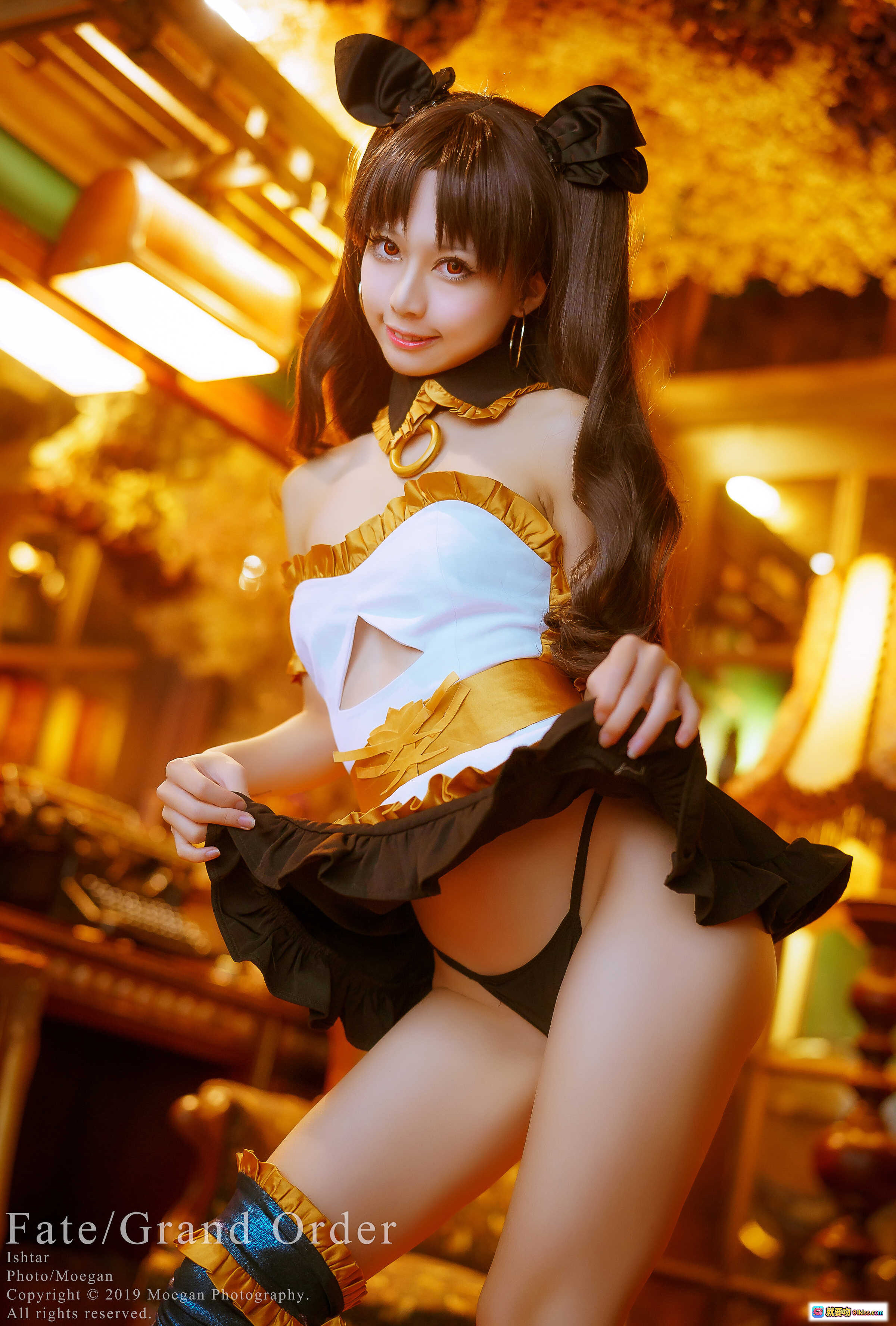 图片[5] - Fate/Grand Order 弓凛女仆装 Cosplay | Ishtar Maid Ver | 精致洛丽塔风格 | 紫色干花背景 | 复古茶具摆拍 | 优雅坐姿写真 - 就要吻