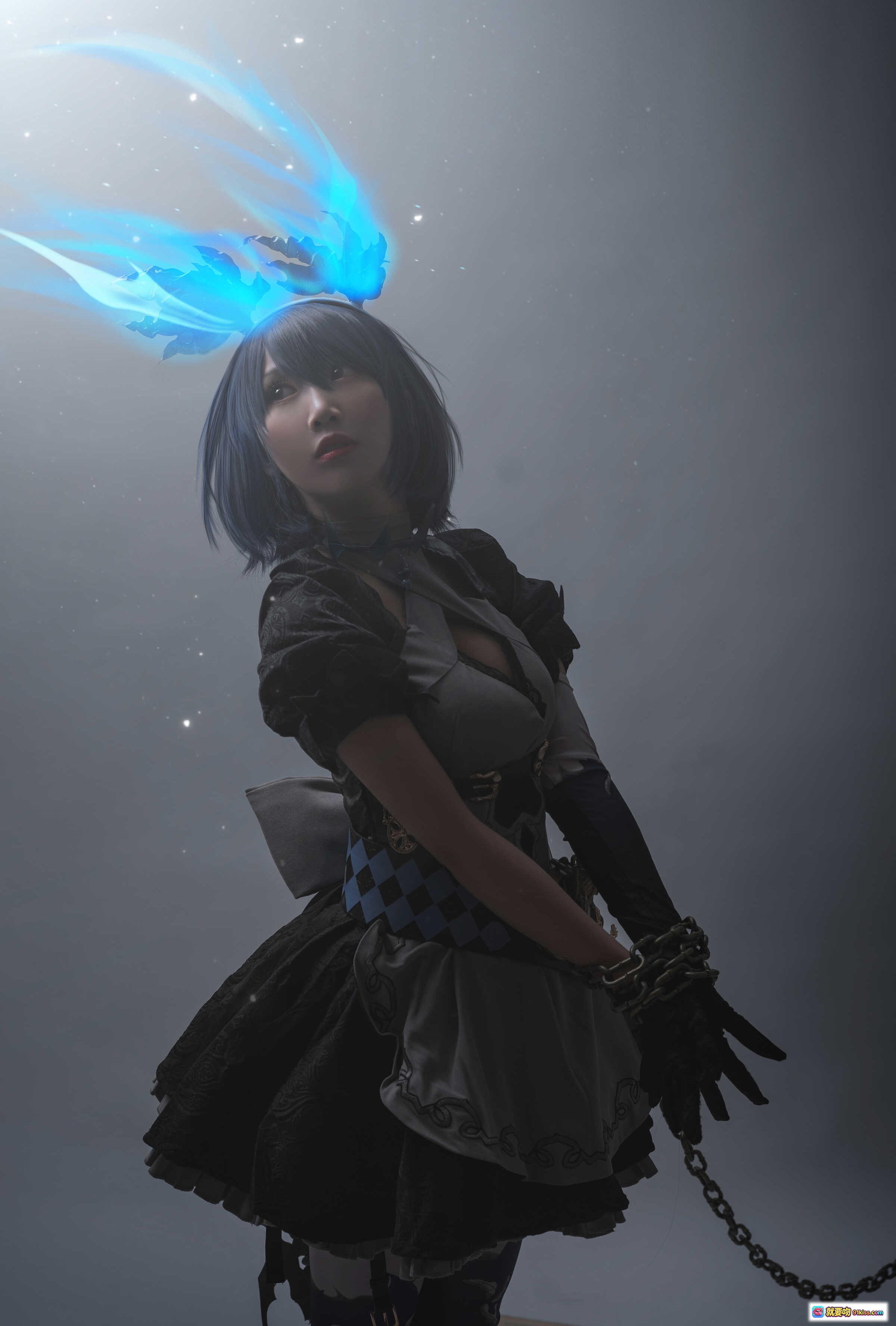 图片[4] - 面饼仙儿NO.094爱丽丝Cosplay写真｜蓝发少女魔法裙装+华丽权杖+星空特效+精致洛丽塔风+18P高清图集 - 就要吻