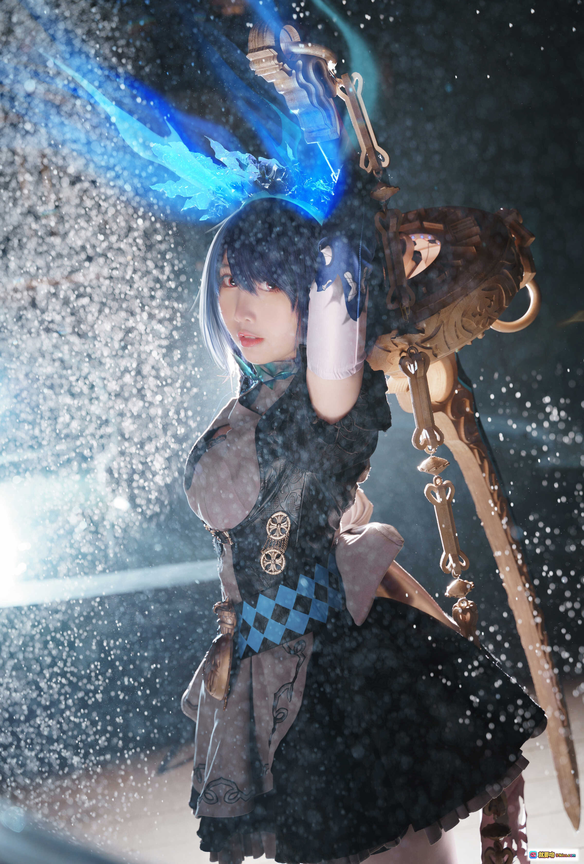 图片[9] - 面饼仙儿NO.094爱丽丝Cosplay写真｜蓝发少女魔法裙装+华丽权杖+星空特效+精致洛丽塔风+18P高清图集 - 就要吻