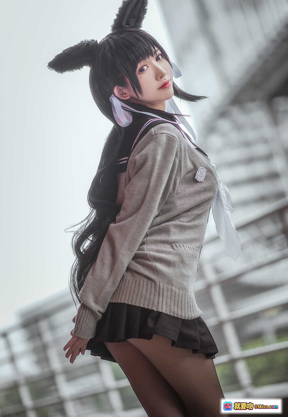 图片[3] - 鳗鱼霏儿NO.009碧蓝航线爱宕犬cosplay写真-黑丝兔耳校服少女坐姿美图 - 就要吻