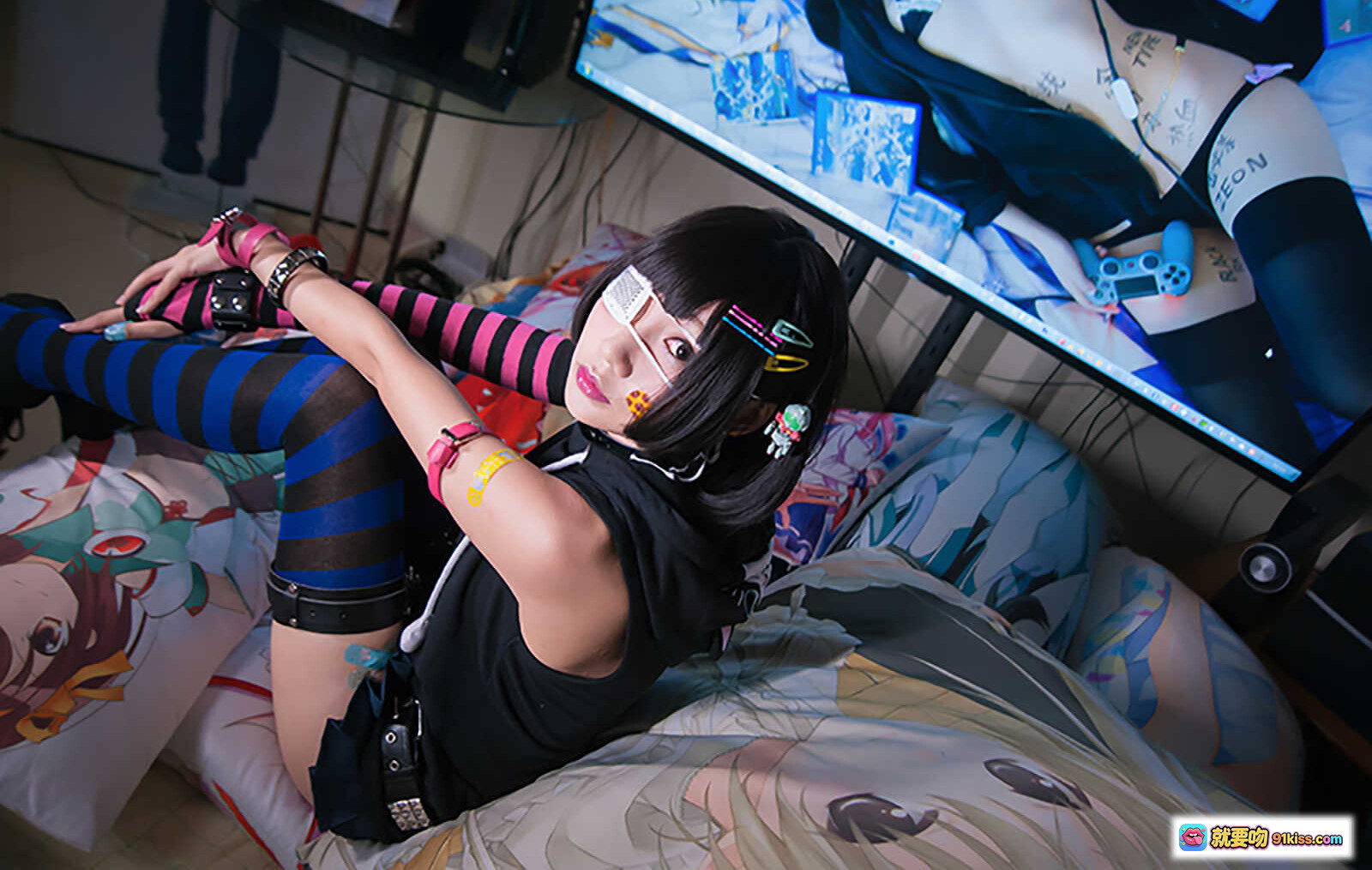 图片[2] - 铭铭Kizami NO.013 宅女Cosplay美少女游戏主题写真 二次元动漫风多屏环绕场景 黑丝长靴眼罩造型 30P高清图集 - 就要吻