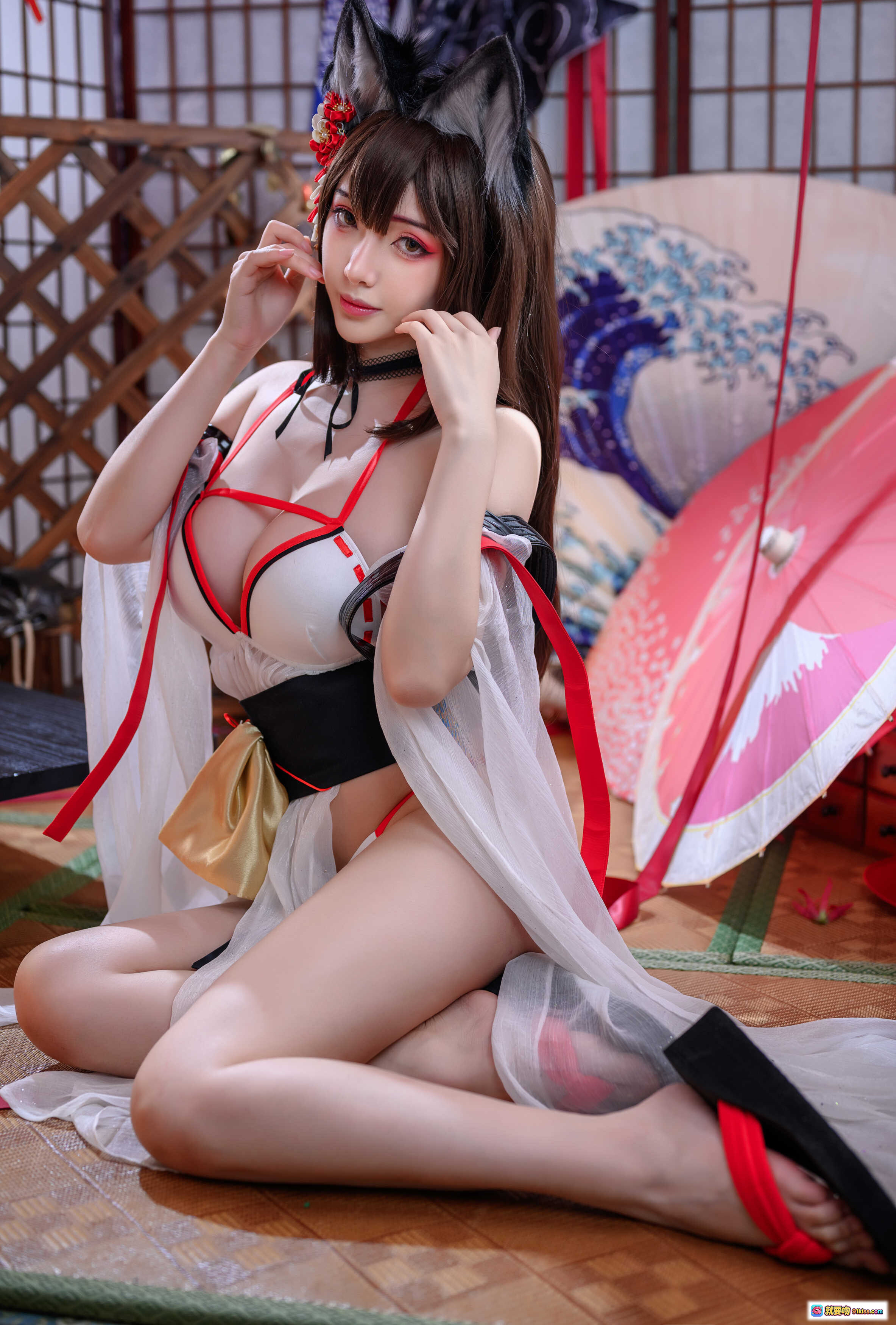 图片[6] - 雯妹不讲道理NO.064天城水着Cosplay写真 | 日式和风场景 | 狐耳少女 | 红白系泳装 | 和室榻榻米 | 传统灯笼装饰 | 40P高清图集 - 就要吻