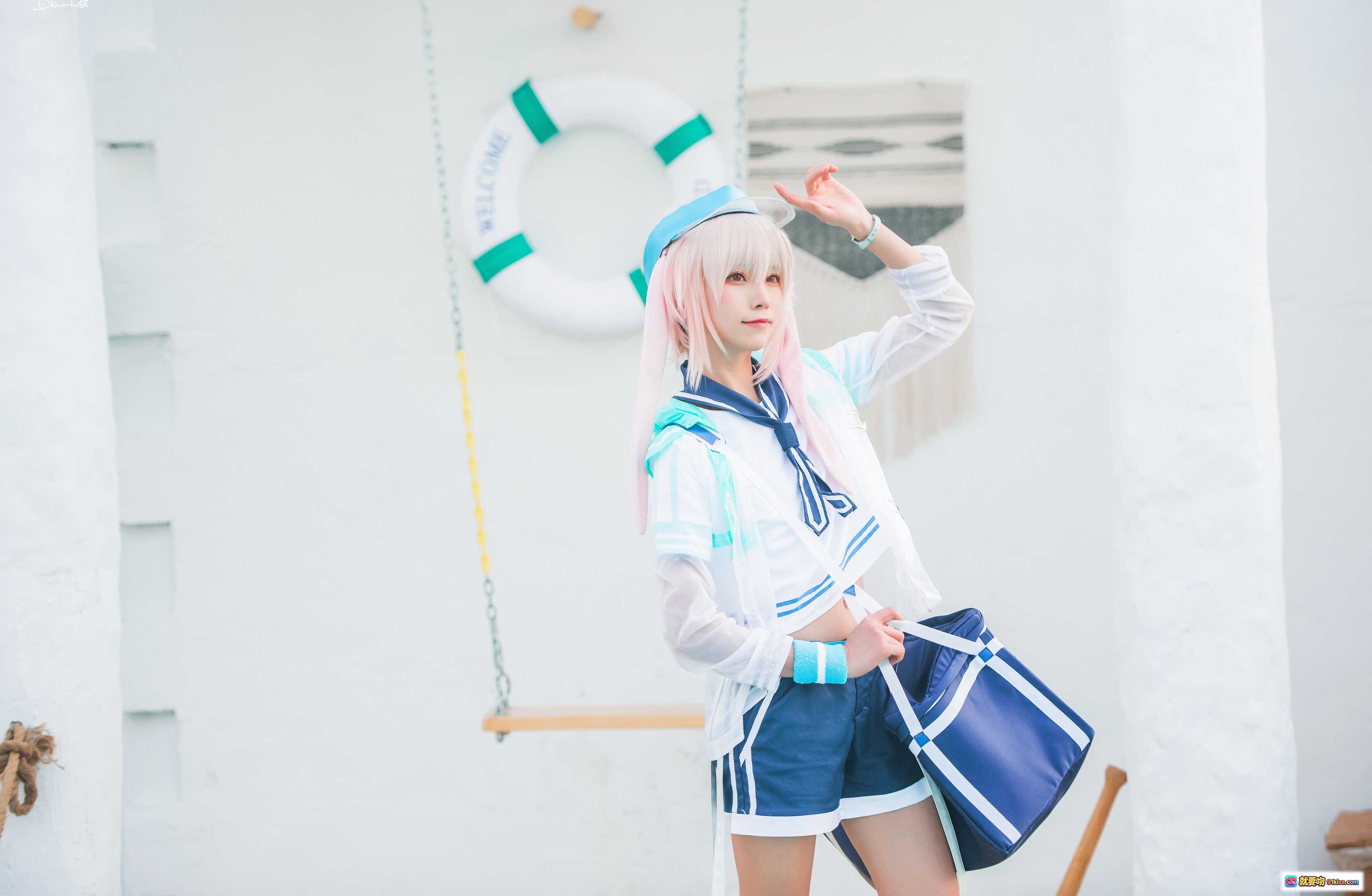 图片[2] - Kitaro绮太郎NO.068明日方舟安塞尔cos写真·蓝白制服粉发少女·清新天空背景·14P高清图集 - 就要吻