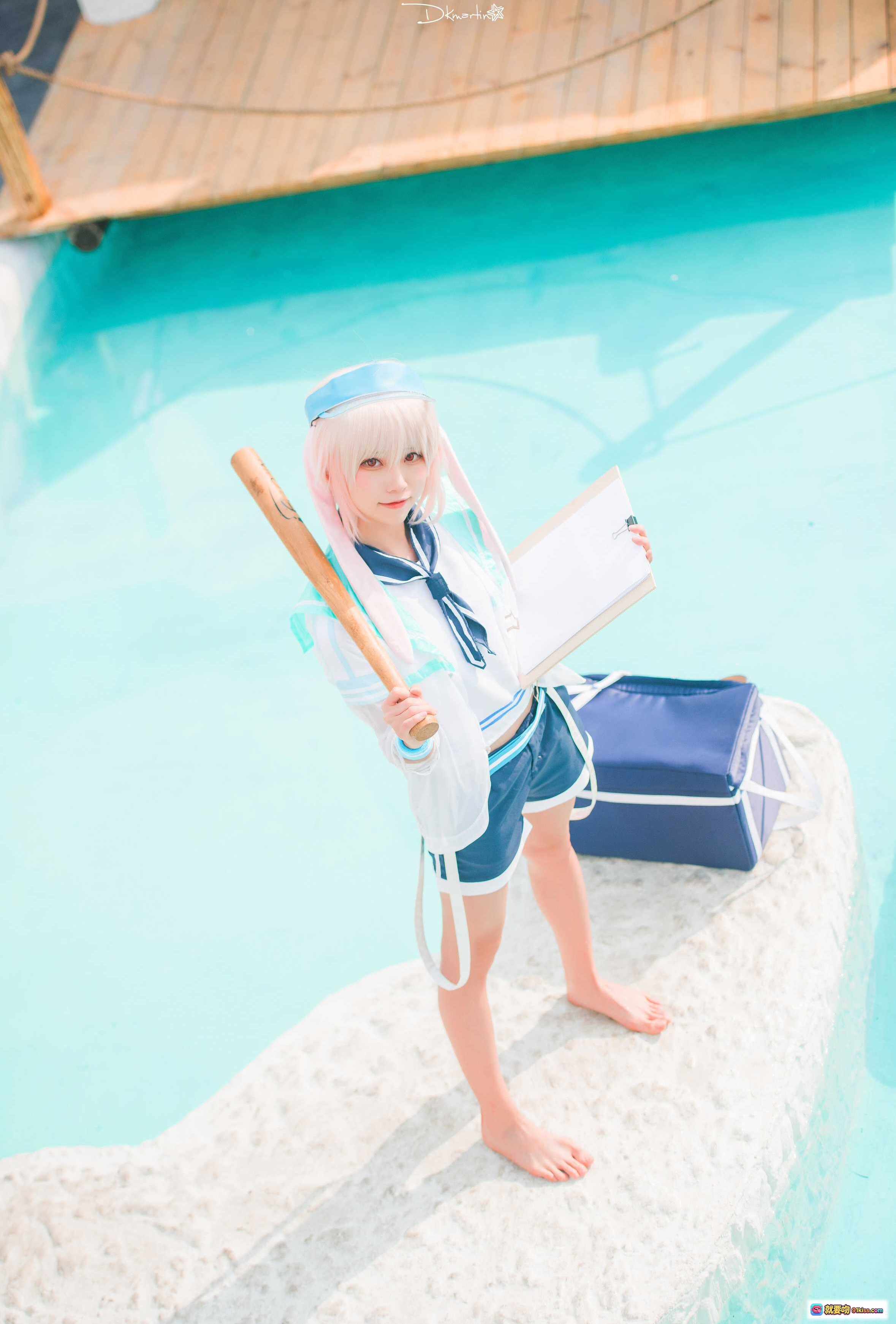 图片[9] - Kitaro绮太郎NO.068明日方舟安塞尔cos写真·蓝白制服粉发少女·清新天空背景·14P高清图集 - 就要吻