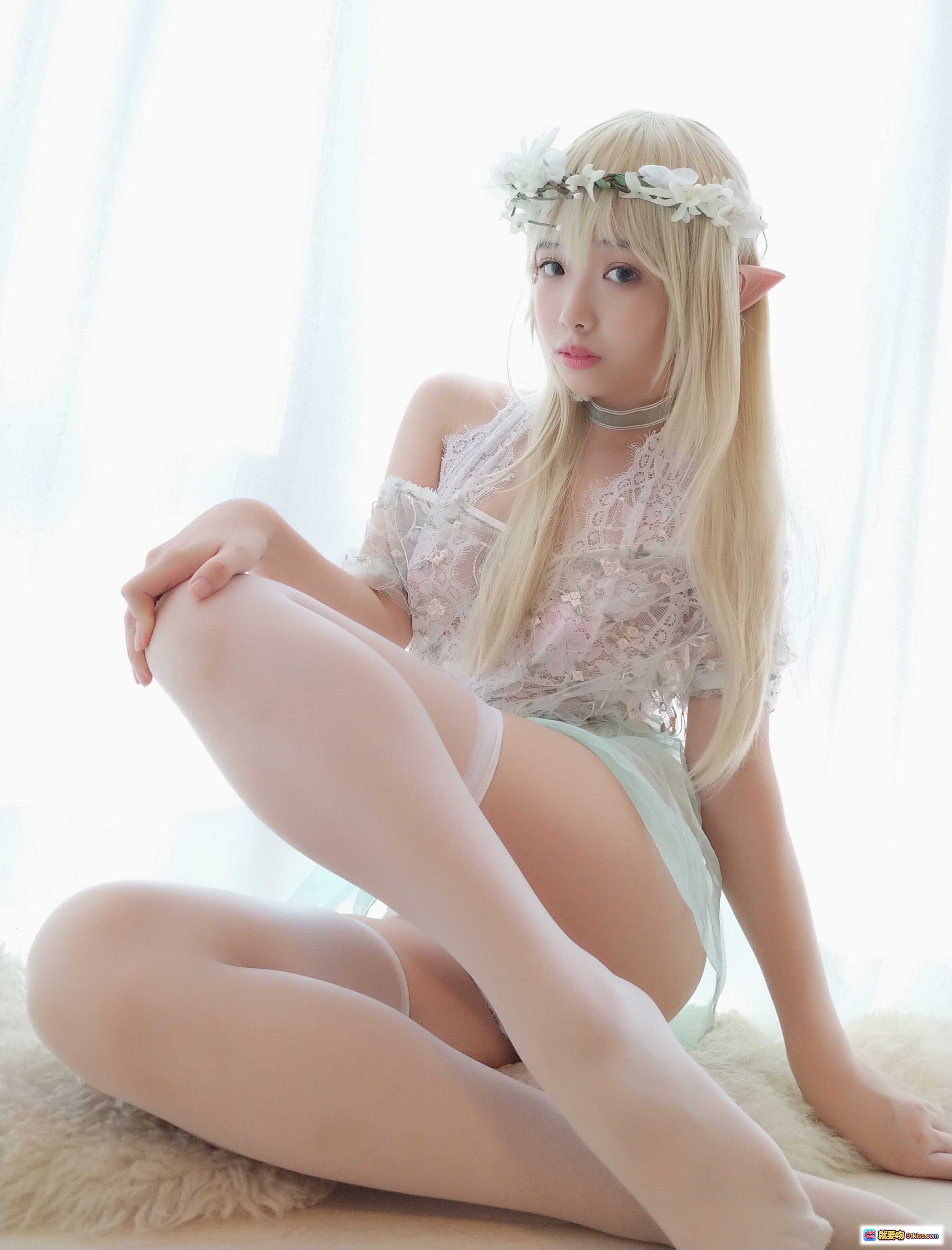 图片[10] - 雯妹不讲道理NO.017精灵cos写真｜白发花环精灵耳蕾丝透视装白丝美腿40P高清图集 - 就要吻