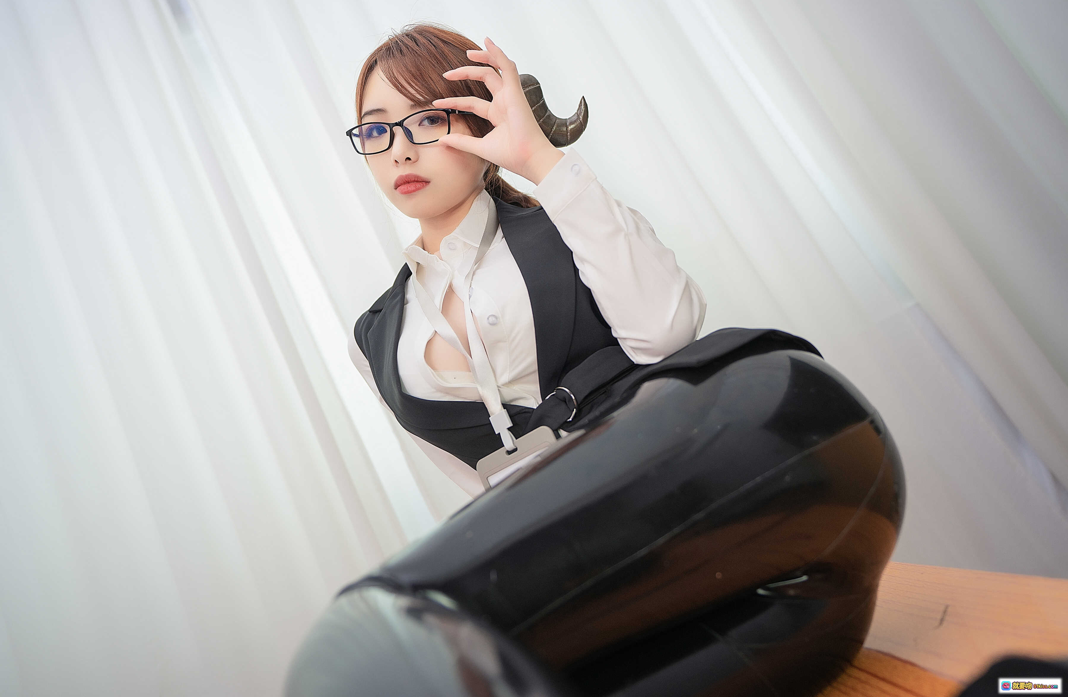 图片[9] - 雯妹不讲道理NO.020魅魔本Office Devil黑丝高跟眼镜女教师cos写真27P - 就要吻