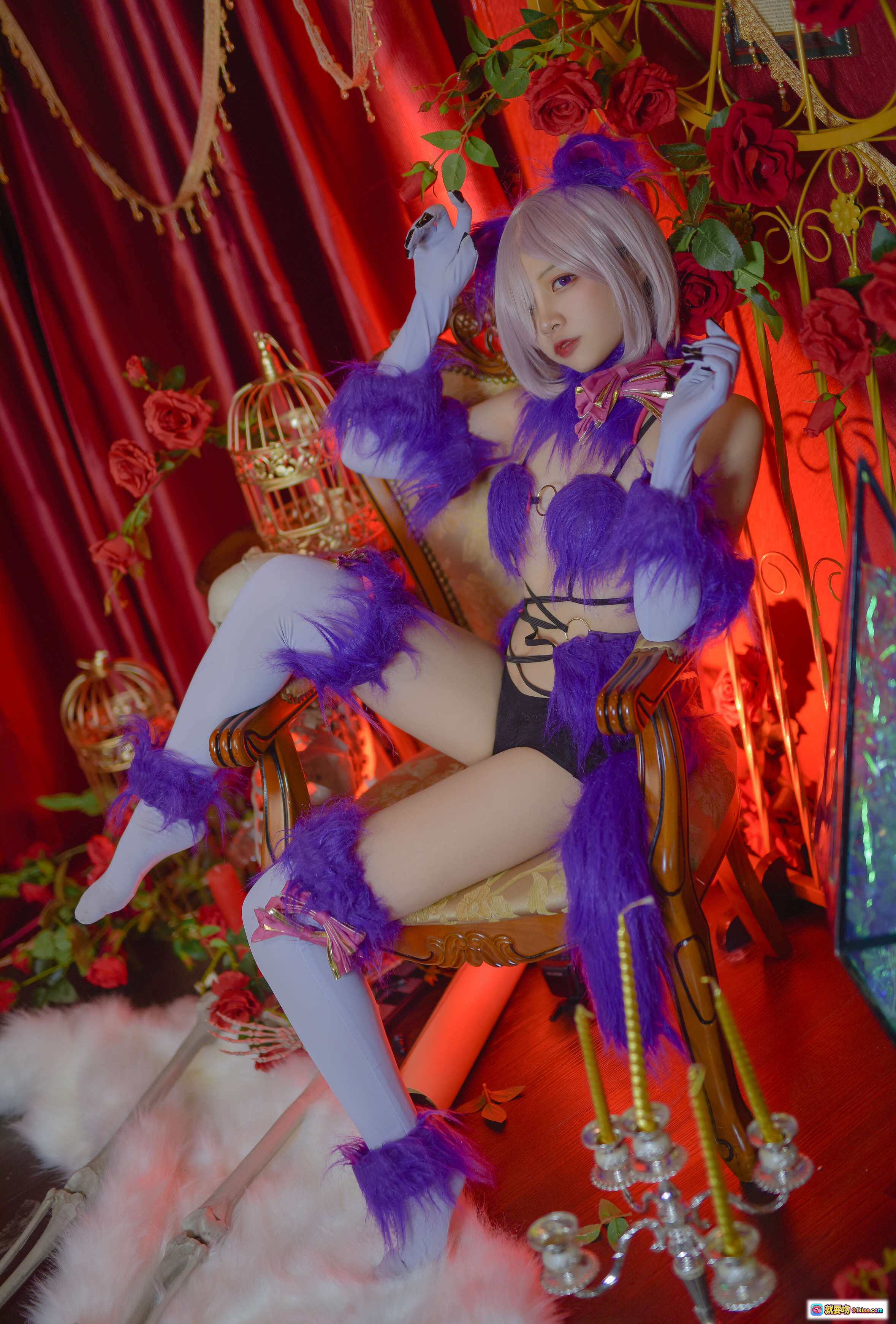 图片[4] - 二佐Nisa NO.003 Fate玛修万圣节cosplay 紫色毛绒猫耳装 白发少女 暗黑系性感写真 红幕玫瑰背景 欧式复古风 23P高清图集 - 就要吻