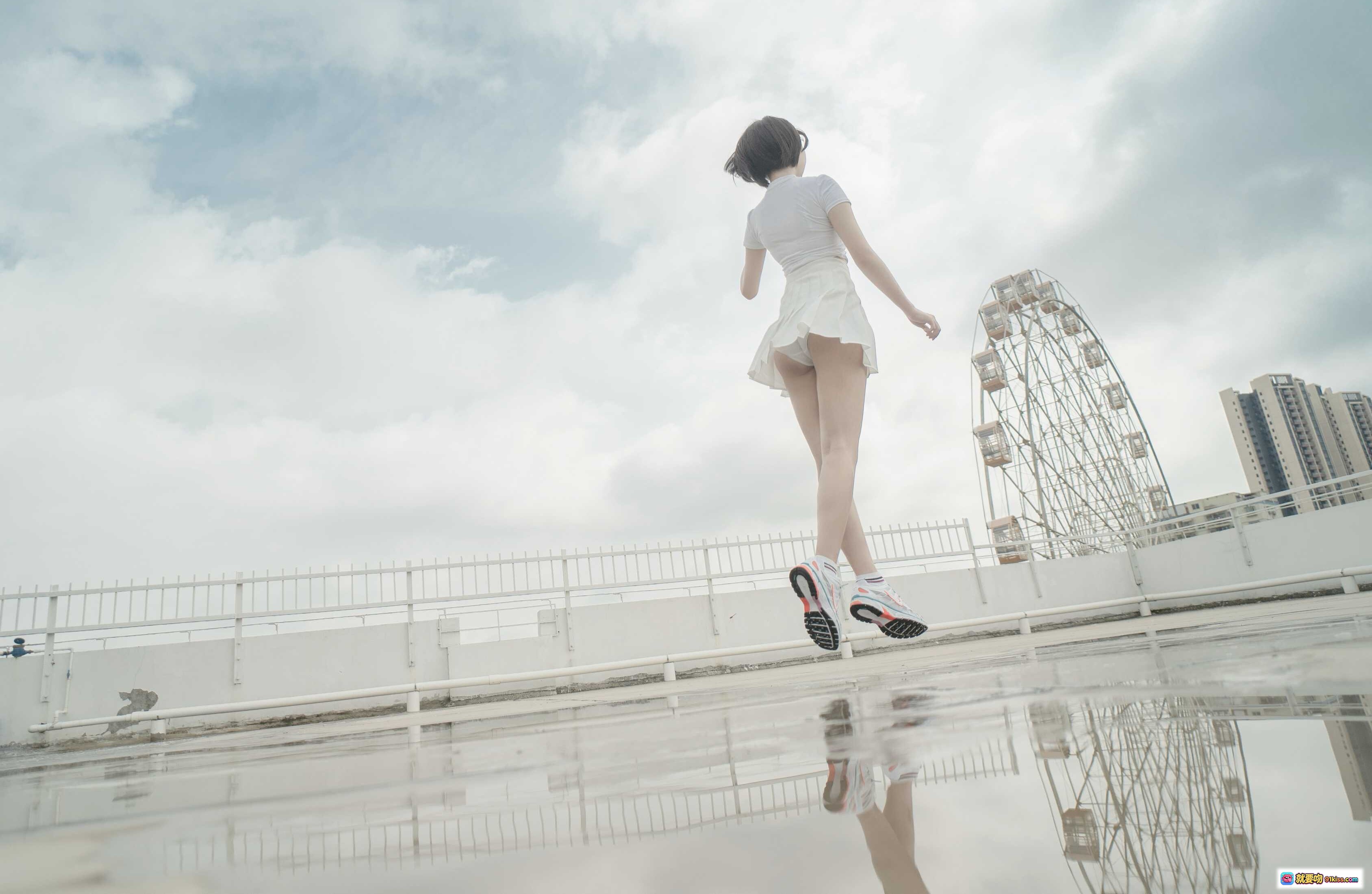 图片[2] - 阿薰kaOri NO.007 天台写真 白色短裙美臀诱惑 摩天轮背景清新自然 高清82P无视频 - 就要吻