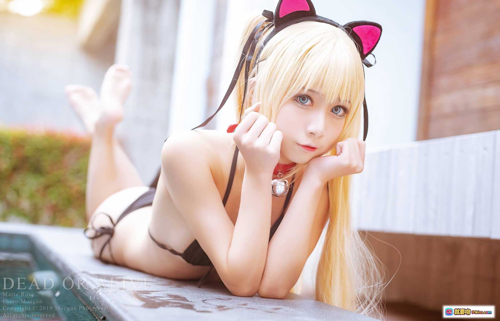 图片[6] - Marie Rose泳装COS写真 | 猫耳猫尾比基尼 | 死或生DOA角色扮演 | 池边性感蹲姿 | 金发双马尾少女 | 高清摄影图集 - 就要吻