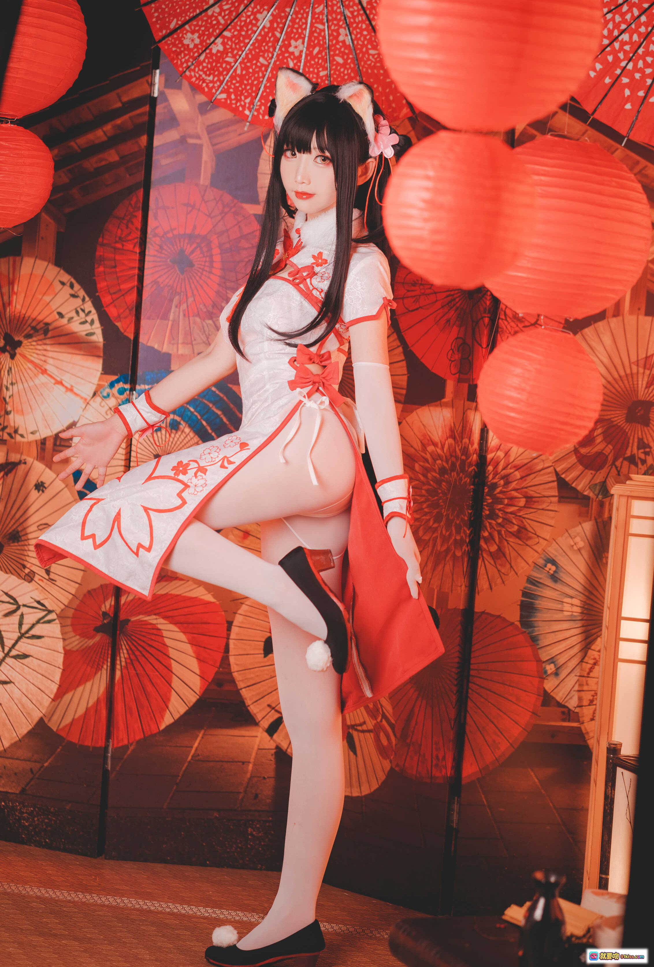 图片[2] - 面饼仙儿NO.059夕暮和风写真·日式伞灯背景·旗袍猫耳少女·跪姿手持团扇·16P高清图集 - 就要吻