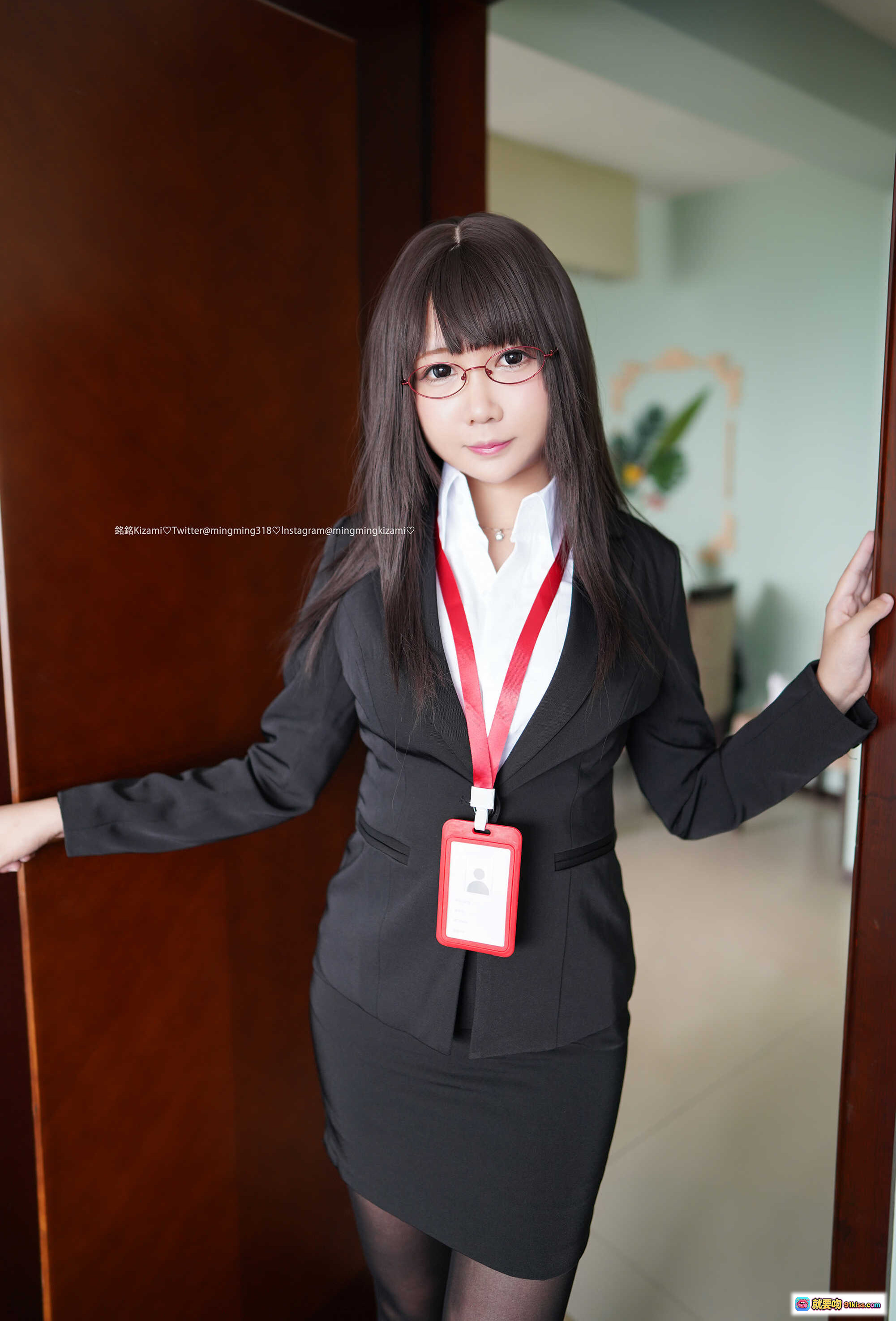 图片[10] - 铭铭Kizami Vol.022 妄想オフィス 秘書 黑丝美臀 职场诱惑 蓝窗帘室内写真 138P高清图集 - 就要吻