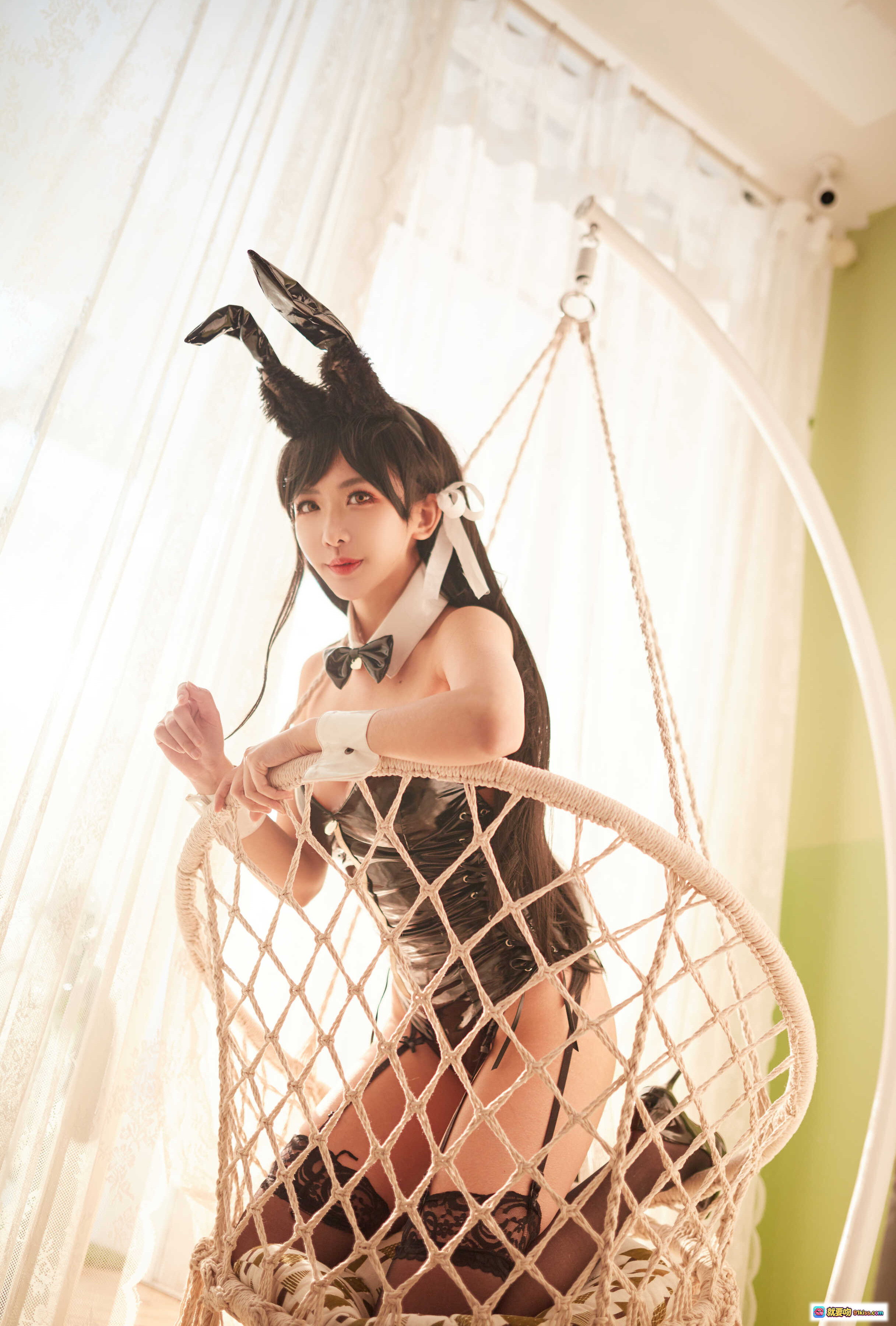 图片[2] - 源纱希爱宕兔女郎写真NO.008 | 黑丝蕾丝吊带+兔耳头饰+吊椅光影美拍 | 31P高清图集 - 就要吻