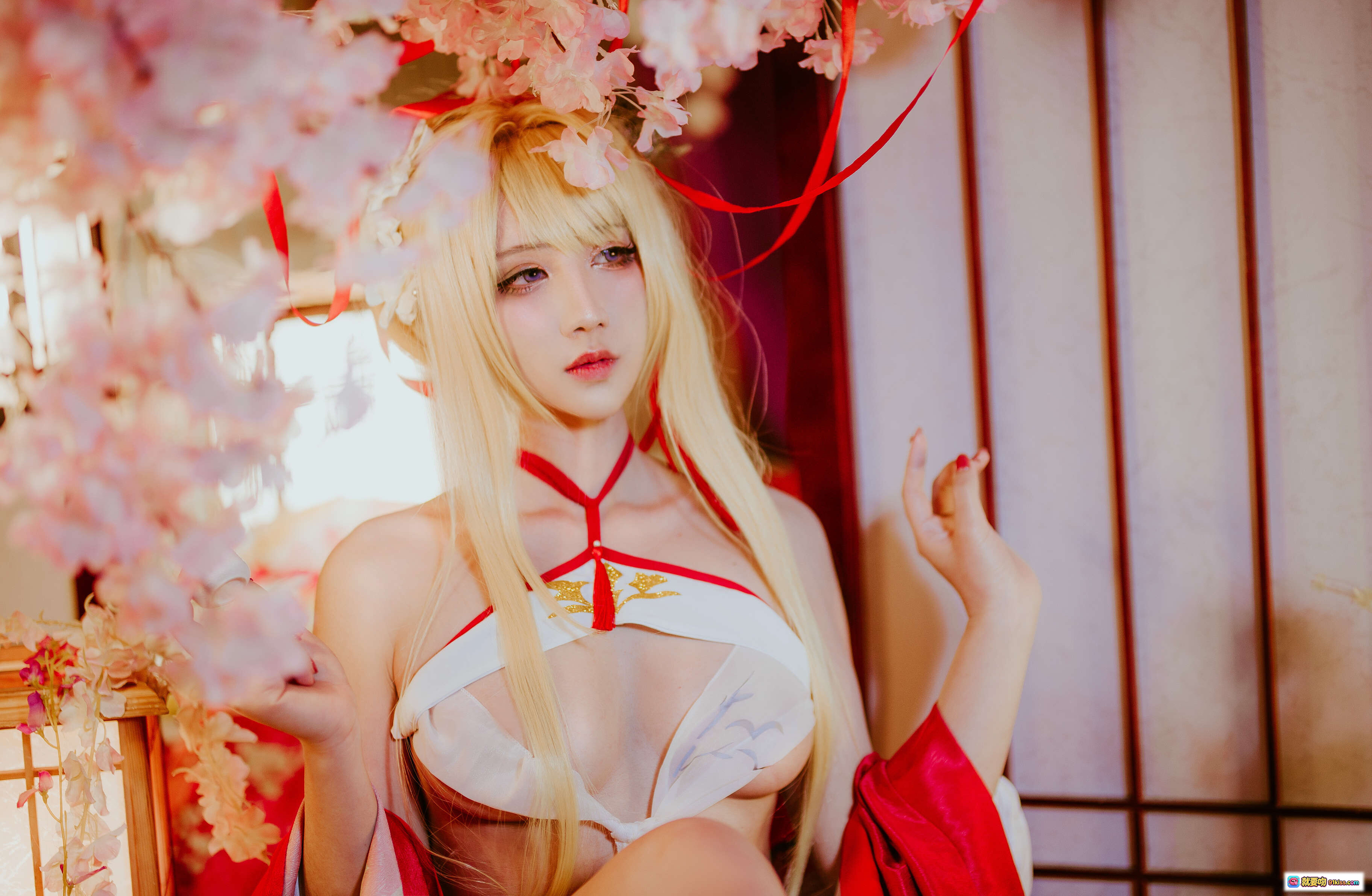 图片[9] - 九曲Jean NO.042 光荣新春和服Cosplay 金发少女 樱花背景 红白和风服饰 精致妆容 日系写真 18P高清图集 - 就要吻