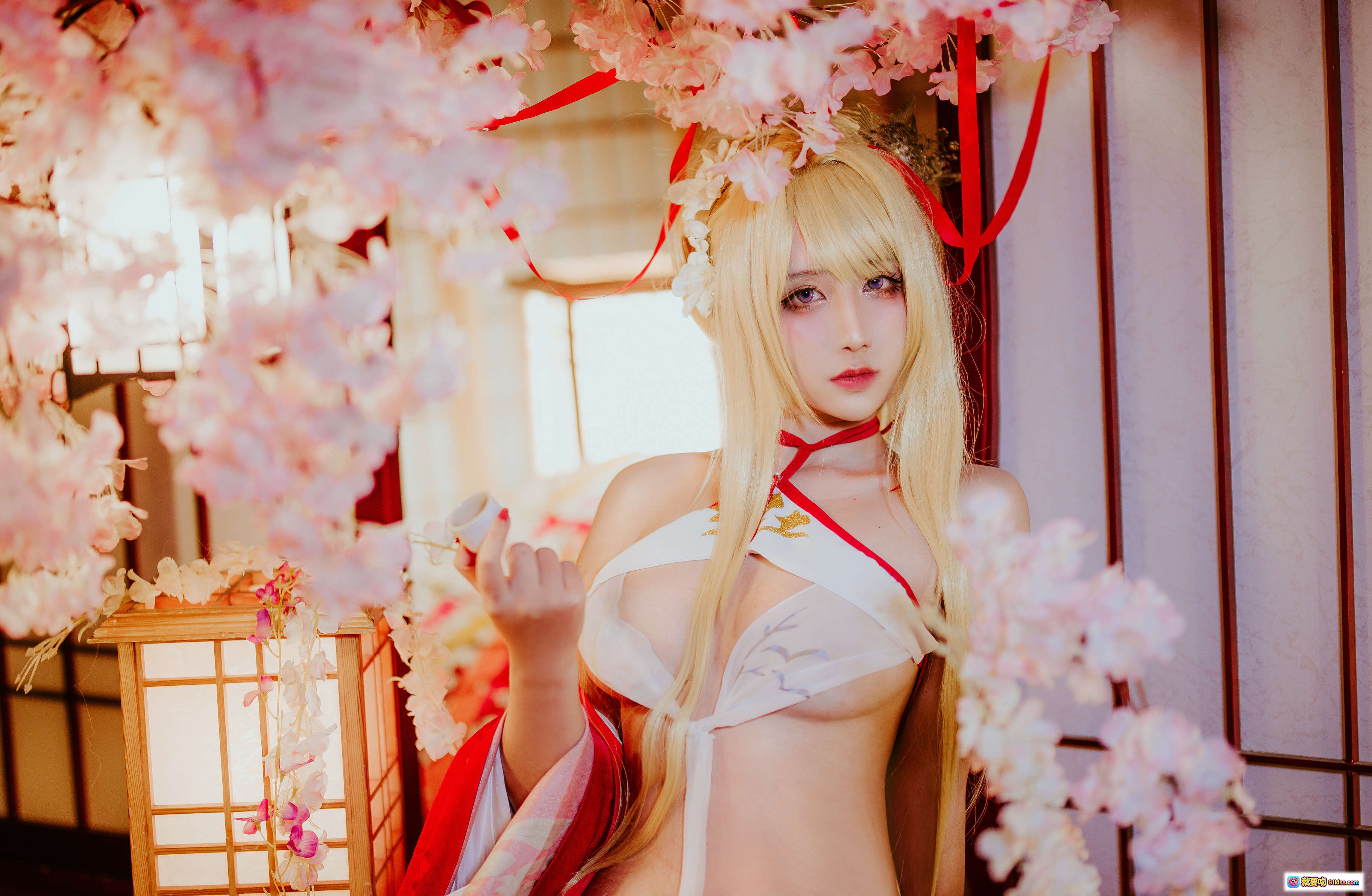 图片[5] - 九曲Jean NO.042 光荣新春和服Cosplay 金发少女 樱花背景 红白和风服饰 精致妆容 日系写真 18P高清图集 - 就要吻