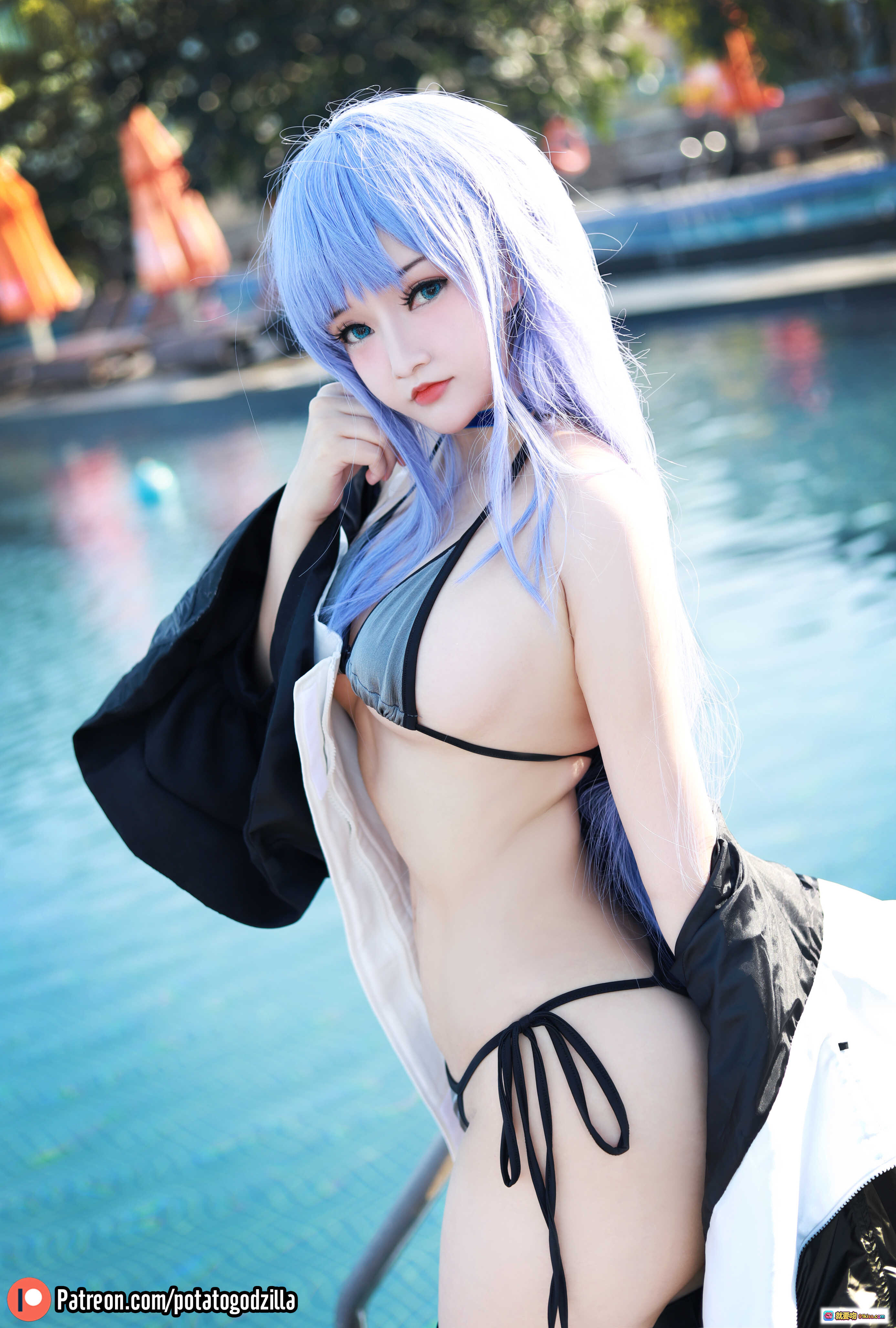 图片[7] - Potato Godzilla NO.017 Meltryllis Cosplay 紫发少女泳池边黑白色连帽装银靴写真 42P高清图集 - 就要吻