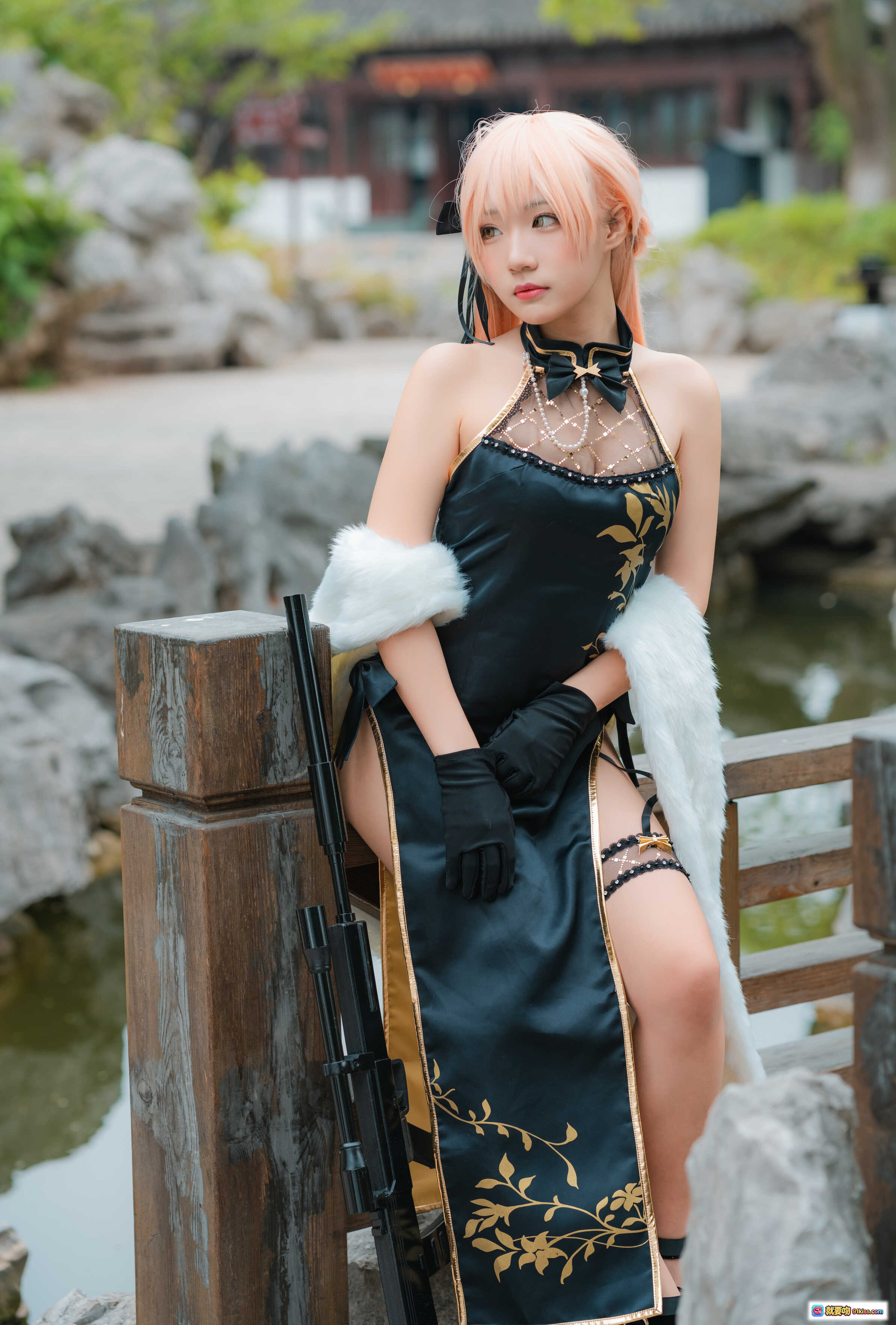 图片[9] - 弥美Mime NO.016 少女前线OTS-14紫雨心cosplay写真 黑金蕾丝旗袍 持枪少女 粉发蝴蝶结 21P高清图集 - 就要吻