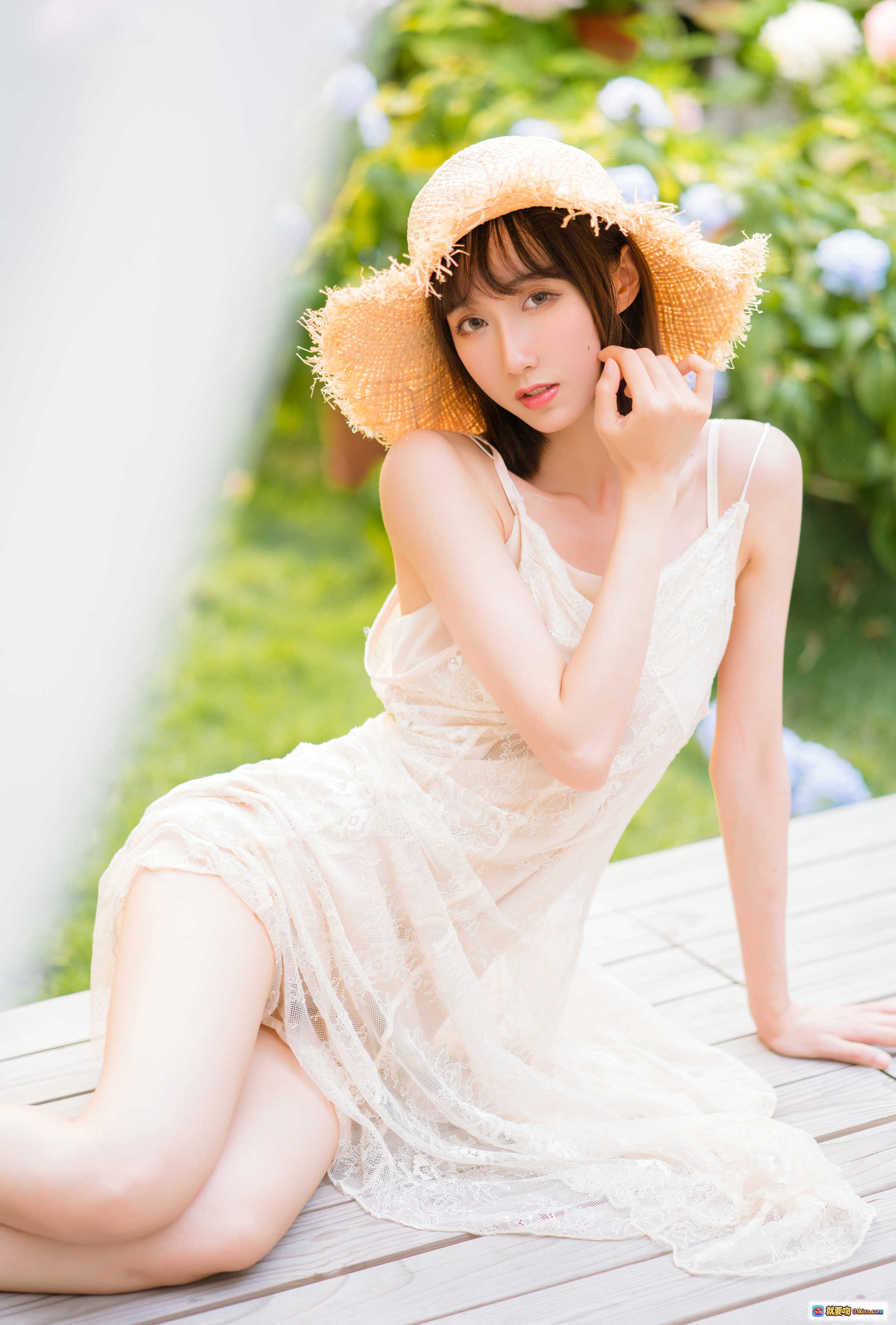 图片[6] - 木绵绵OwO NO.058 湿润微风花园喷水写真 甜美少女湿发薄纱裙 绿意盎然户外清新自然风 75P高清图集 - 就要吻