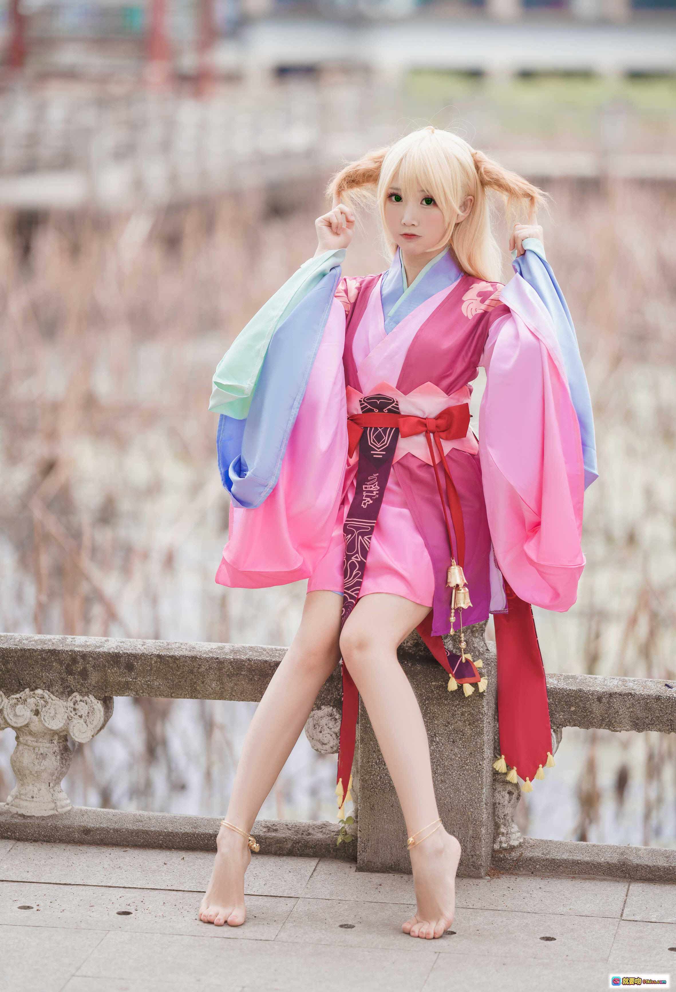 图片[6] - 面饼仙儿NO.032涂山苏苏古风汉服写真 紫粉撞色裙摆 金色铃铛流苏装饰 精美刺绣图案 14P高清图集 - 就要吻