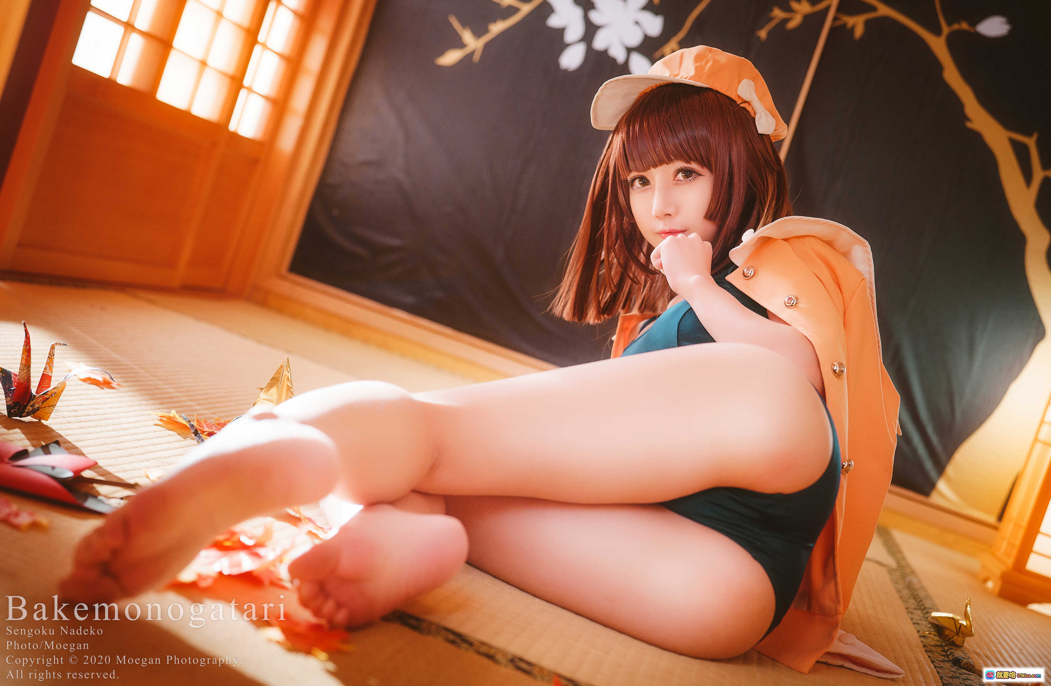 图片[6] - 千石抚子cosplay化物语日式和风写真 美少女跪姿黑泳衣橙帽光影艺术摄影 - 就要吻