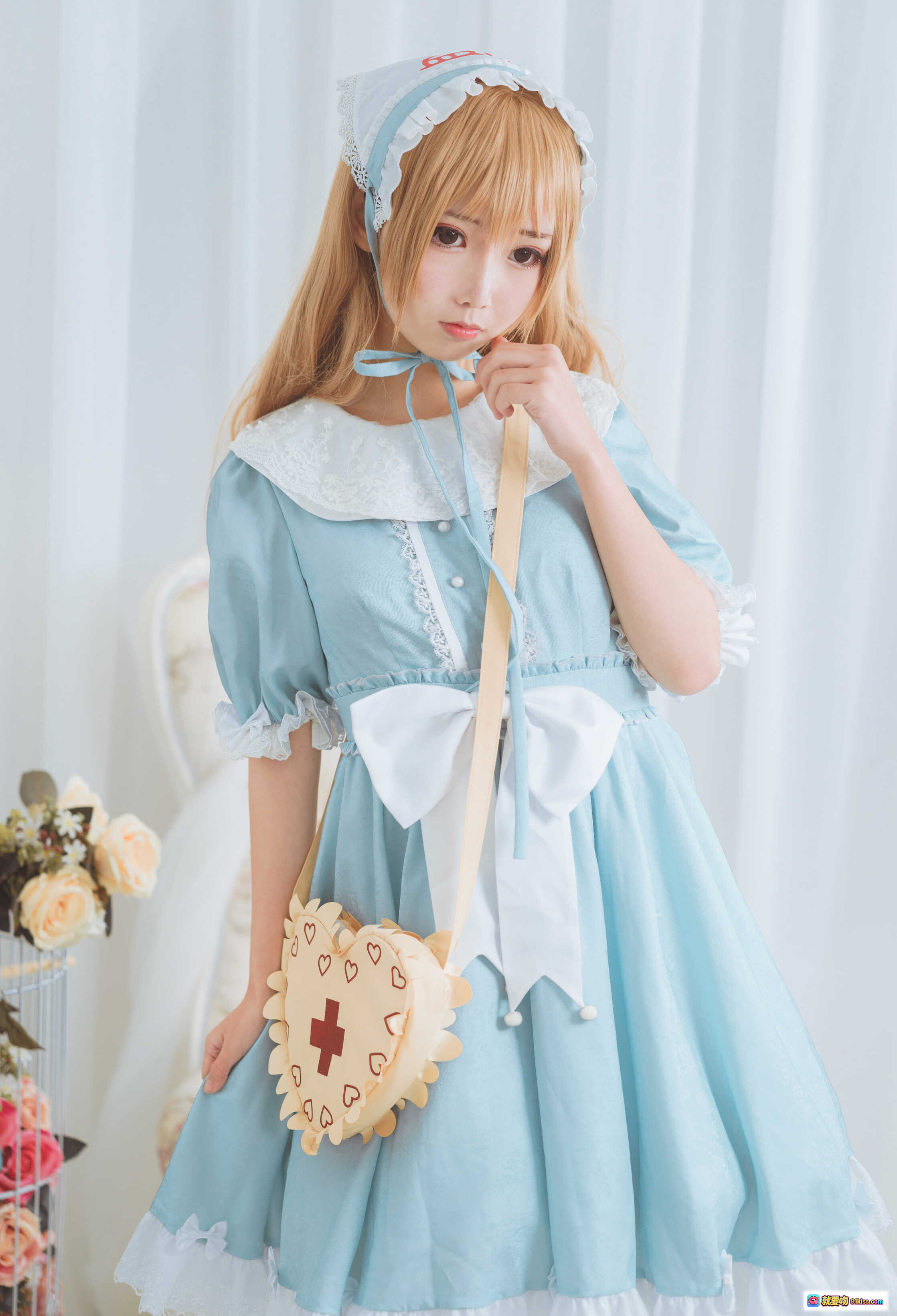 图片[3] - 面饼仙儿NO.034血小板Lolita少女写真｜浅蓝洛丽塔裙装+蕾丝边饰+白色头饰+甜美日系风+精致洋装造型 - 就要吻