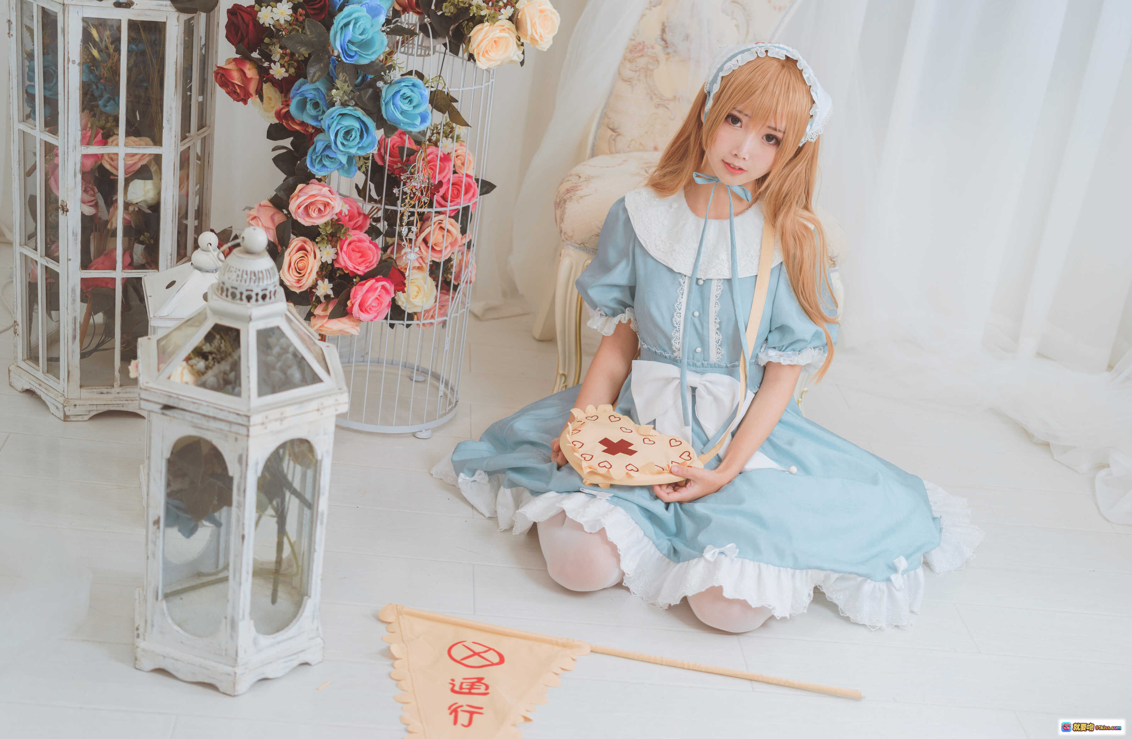 图片[6] - 面饼仙儿NO.034血小板Lolita少女写真｜浅蓝洛丽塔裙装+蕾丝边饰+白色头饰+甜美日系风+精致洋装造型 - 就要吻