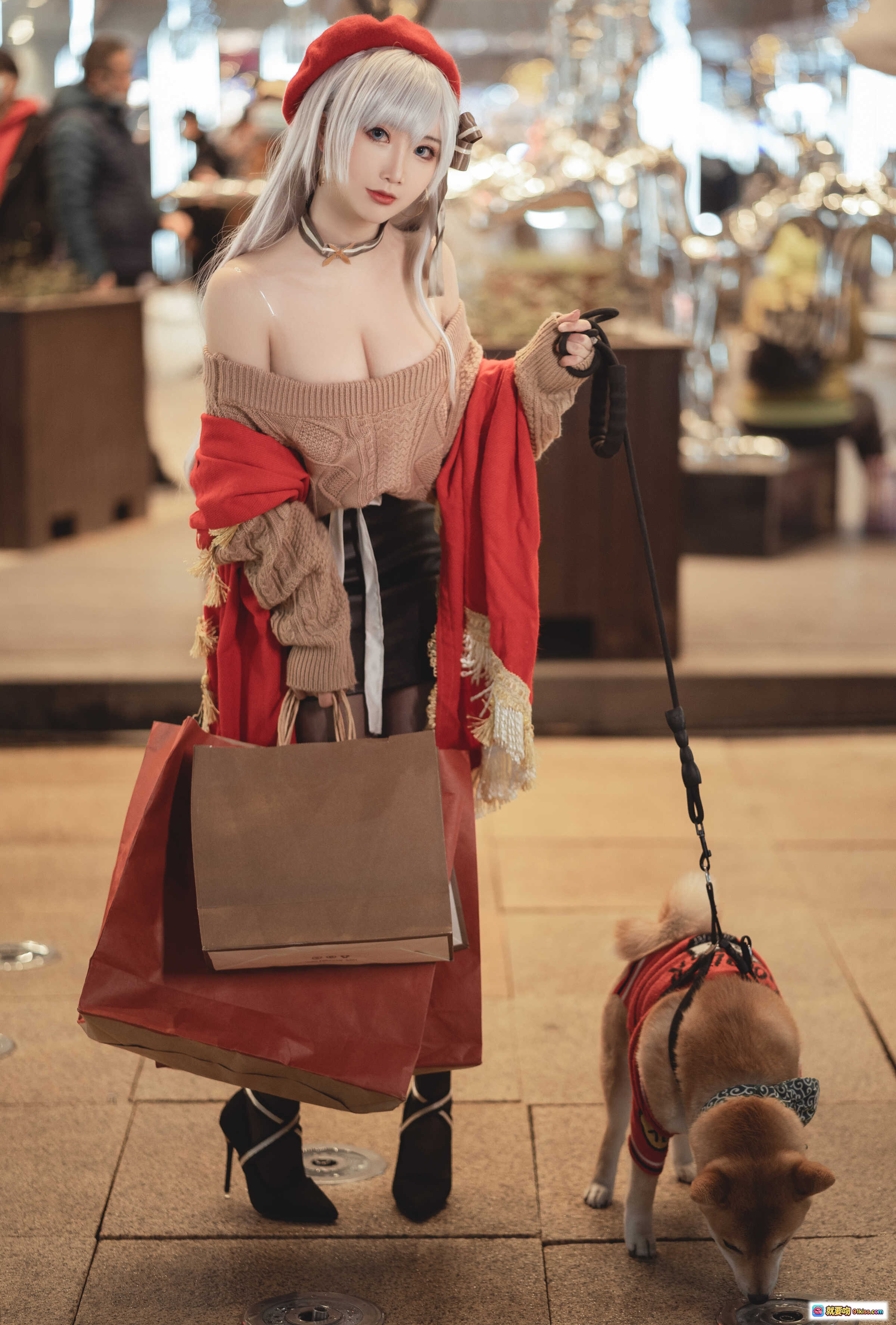 图片[4] - 面饼仙儿NO.105圣诞贝法cos写真｜银发红帽毛衣黑丝街头夜拍17P高清图集 - 就要吻