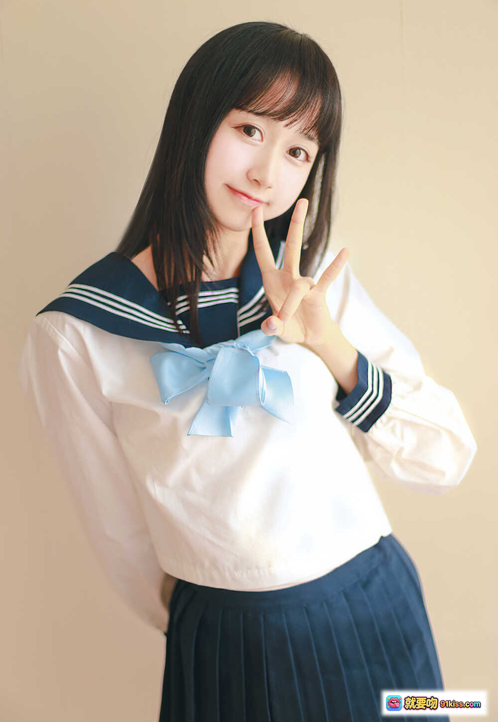 图片[3] - 木绵绵OwO水手服cos写真 27P高清美图 少女坐地穿袜温柔瞬间 日系校园风穿搭 17MB大图下载 - 就要吻