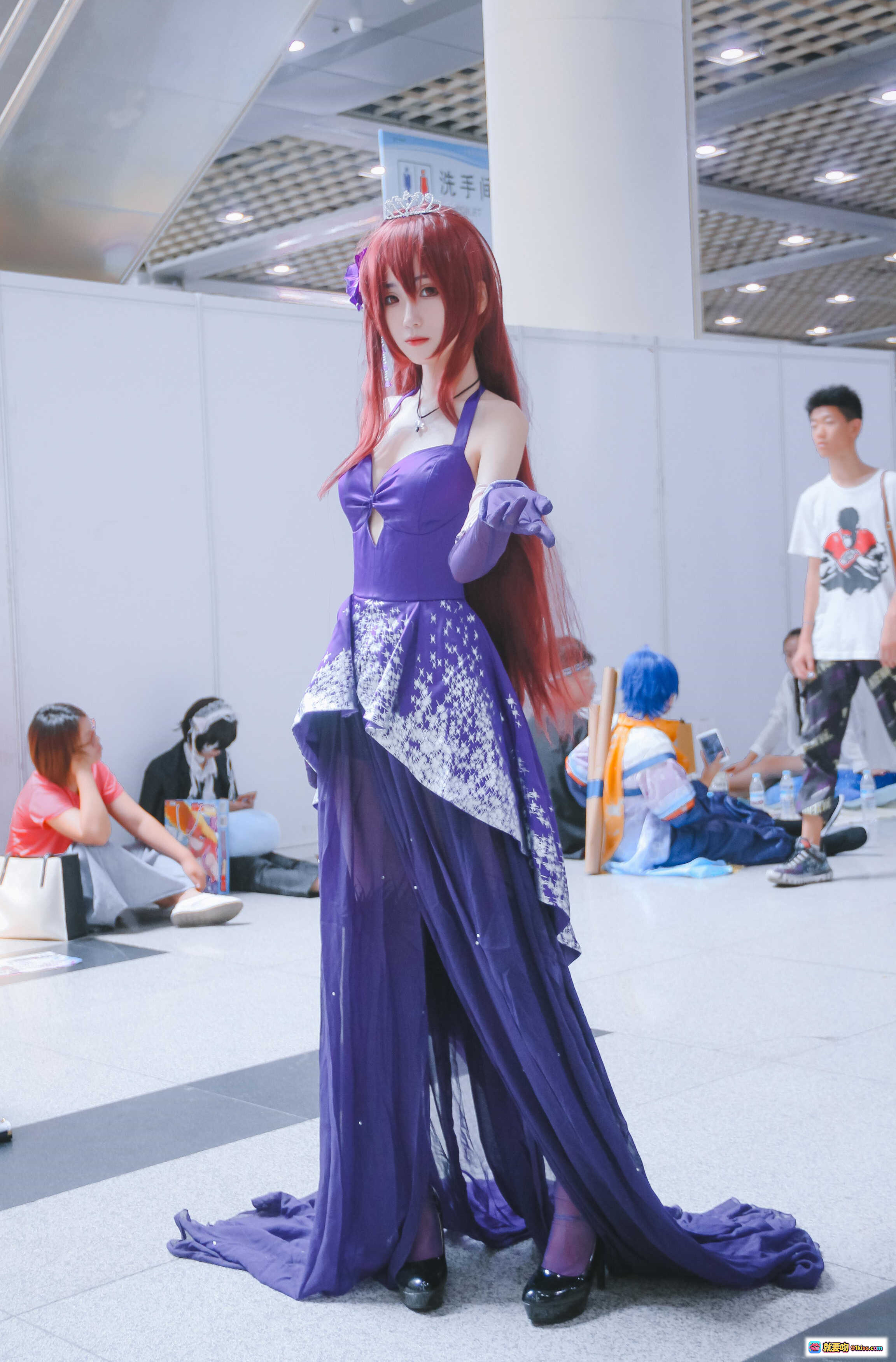 图片[5] - 妖君白研 FGO斯卡哈COS漫展场照 紫色礼服长发红发女王范 cosplay精致还原 - 就要吻