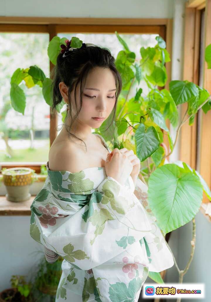 图片[8] - 天使降臨！ハレムフェチグラビア｜美尻黒ストッキング×淡いブルーブラ｜清楚系美女の背中と曲線美 - 就要吻