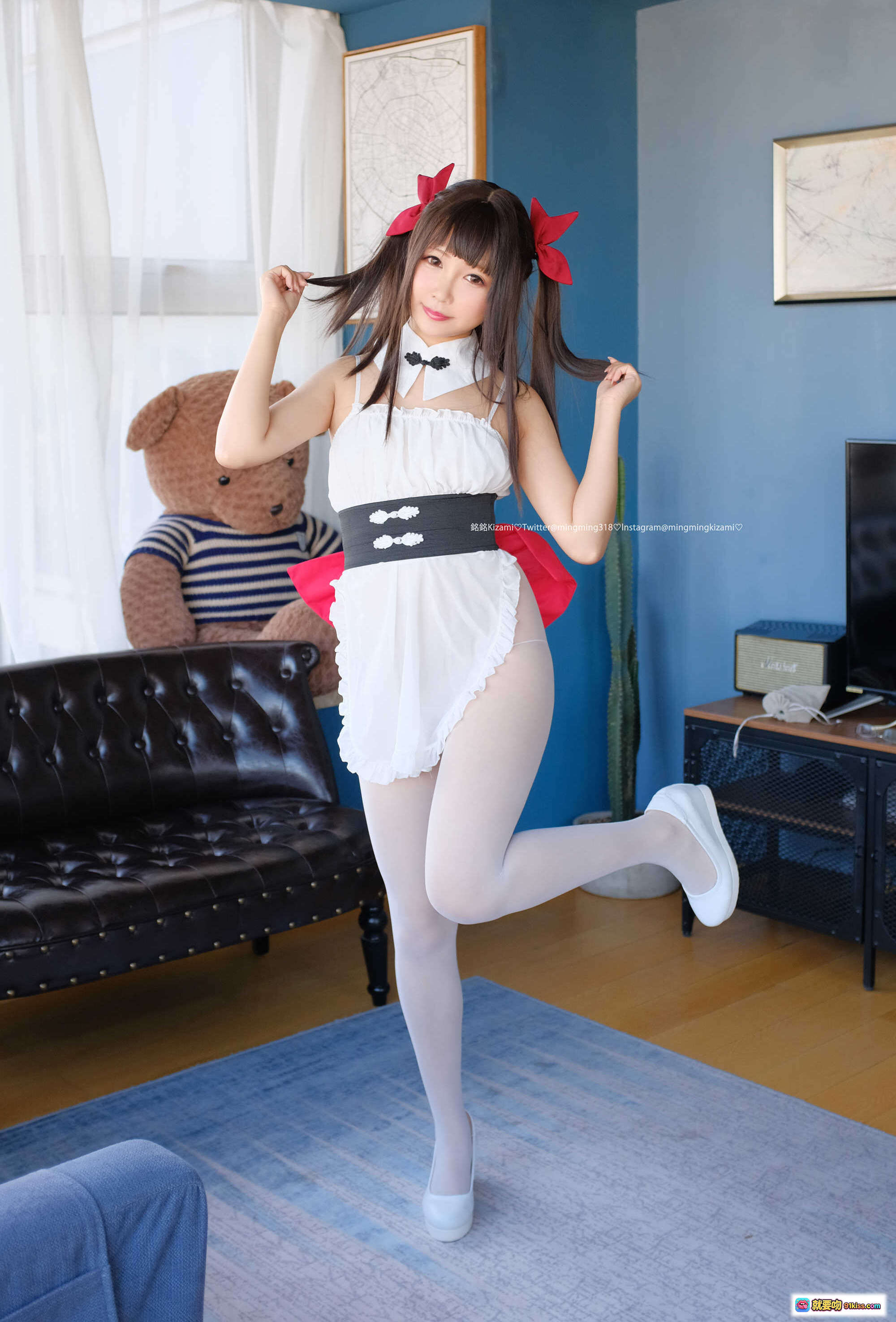 图片[4] - 铭铭Kizami Vol.020 女仆装白丝美腿自拍写真 甜酷少女沙发私房摄影 红蝴蝶结萌系造型 83P高清图集 - 就要吻