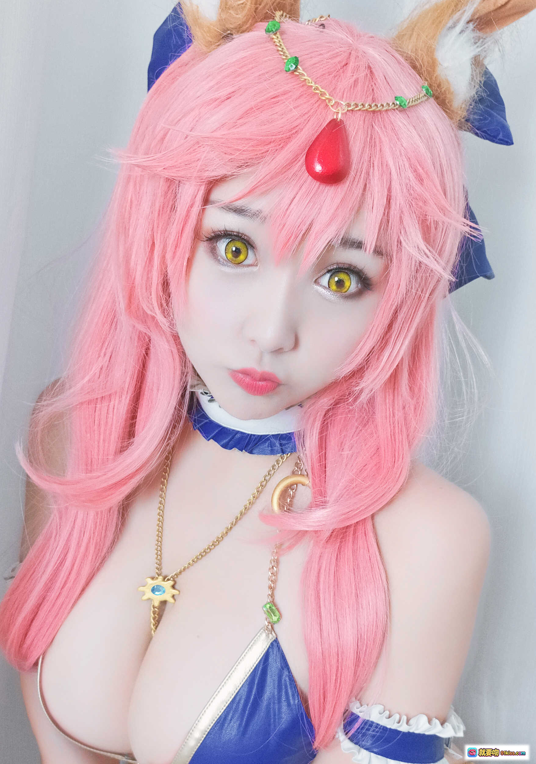 图片[6] - 三刀刀miido玉藻前舞娘cos自拍写真 粉发狐耳蓝比基尼金链装饰性感摆拍 14P高清图集 - 就要吻