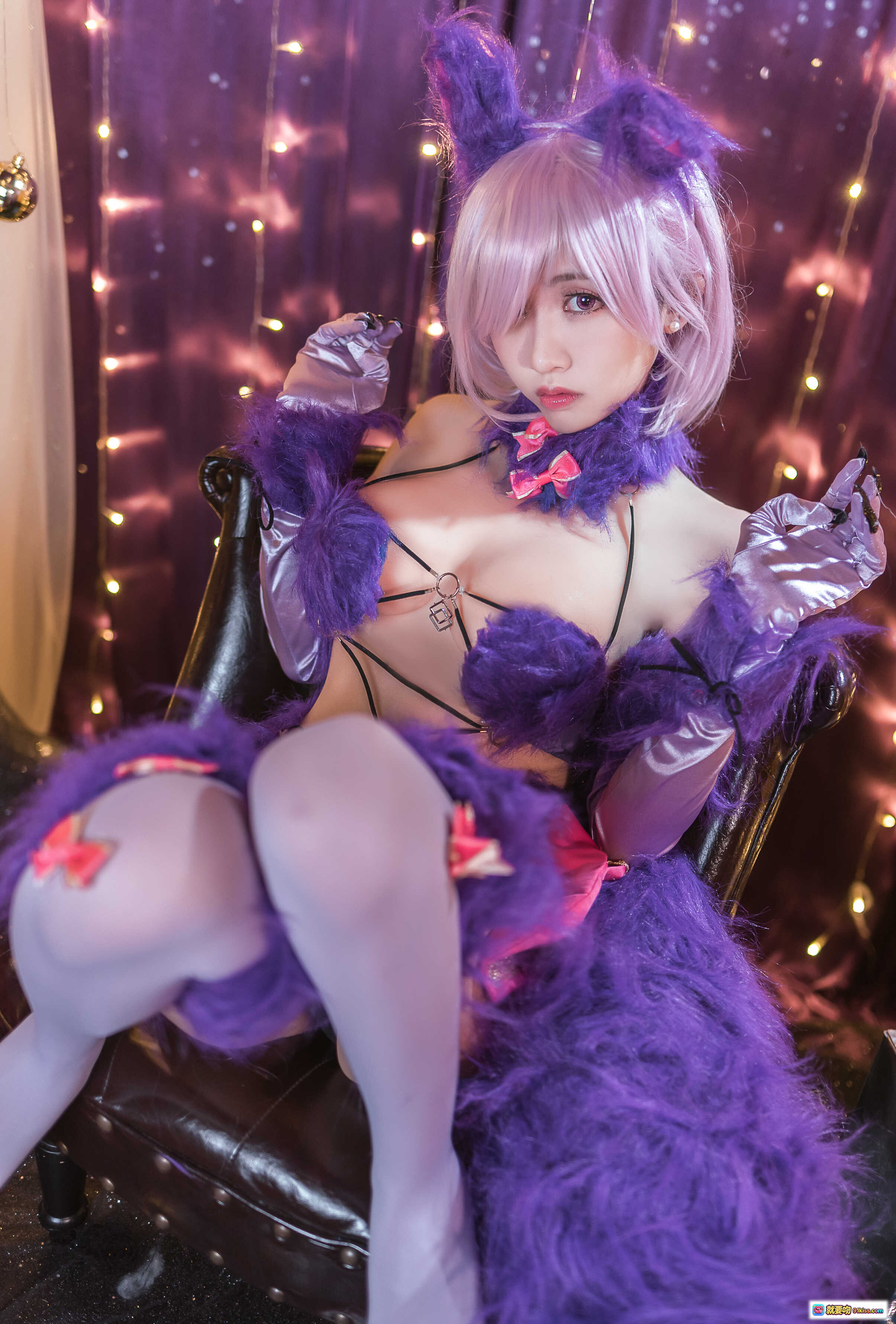 图片[4] - 鳗鱼霏儿NO.078紫色礼装Cosplay写真｜紫发猫耳羽毛装饰性感造型｜10P高清图集 - 就要吻