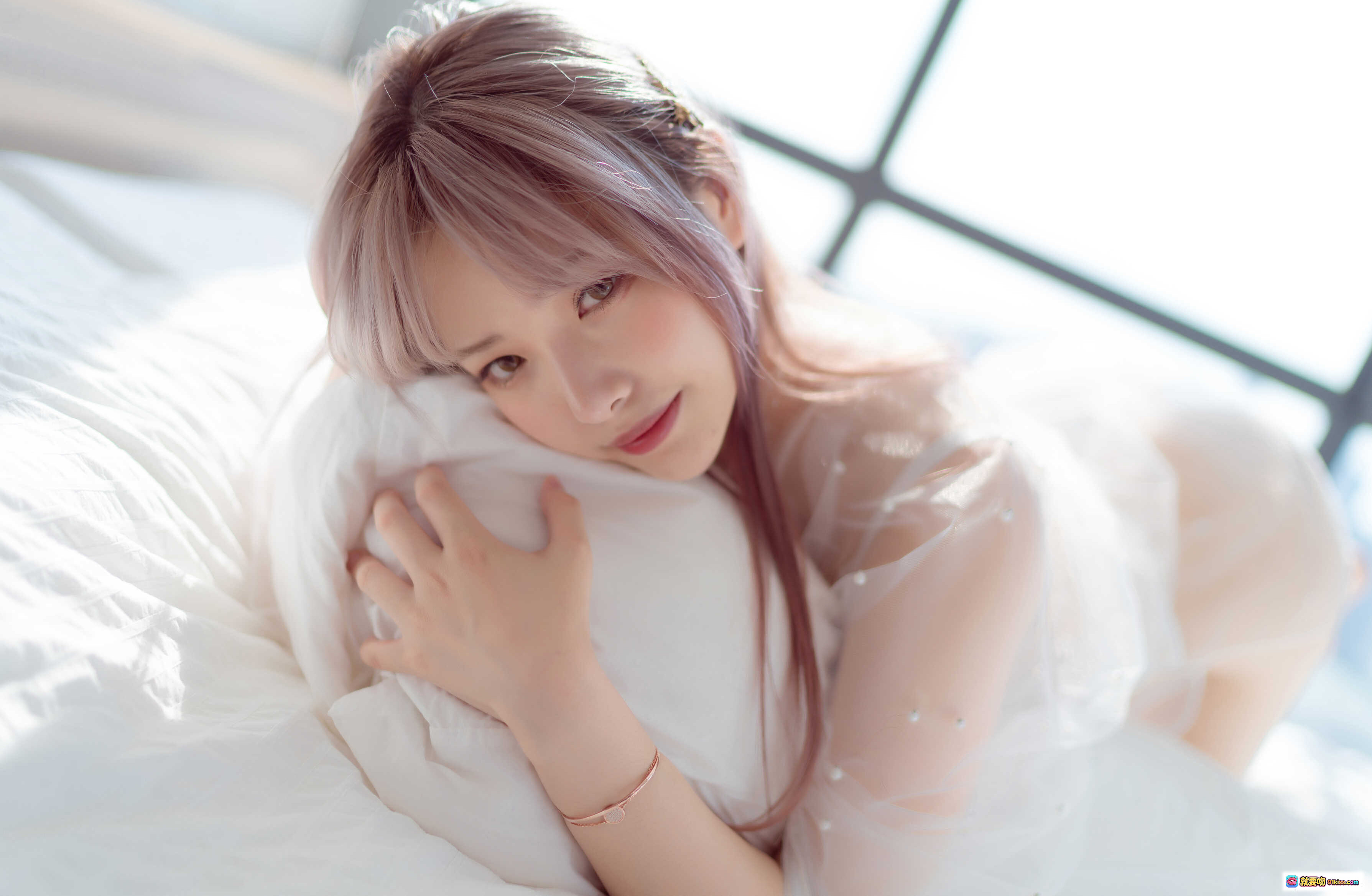 图片[4] - 雯妹不讲道理NO.058 白色镂空蕾丝内衣写真 50P高清美图 窗边柔光性感私房照 - 就要吻