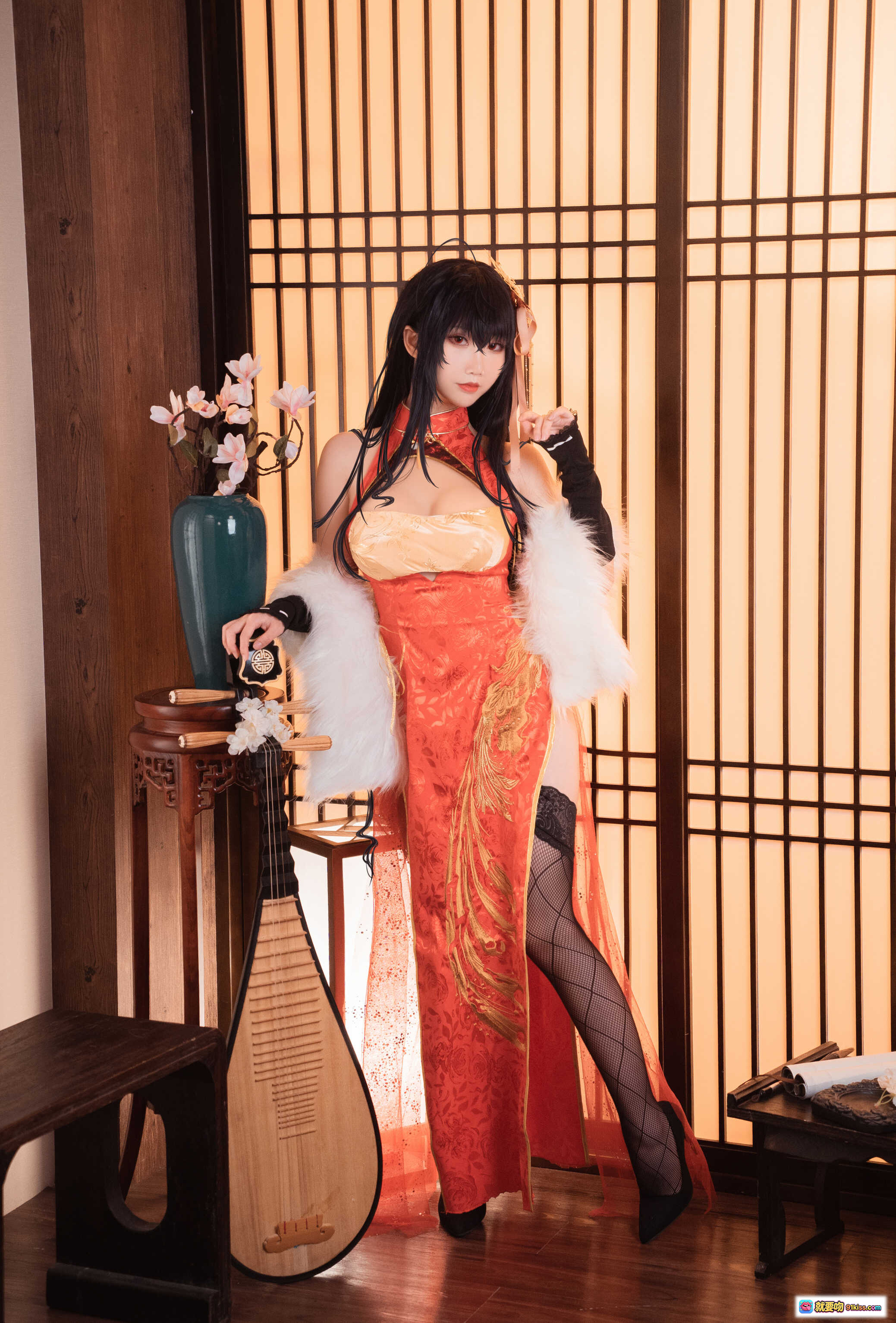 图片[9] - 面饼仙儿NO.100大凤旗袍写真｜橙色透视旗袍+黑丝吊带袜+古风屏风背景+30P高清图集 - 就要吻