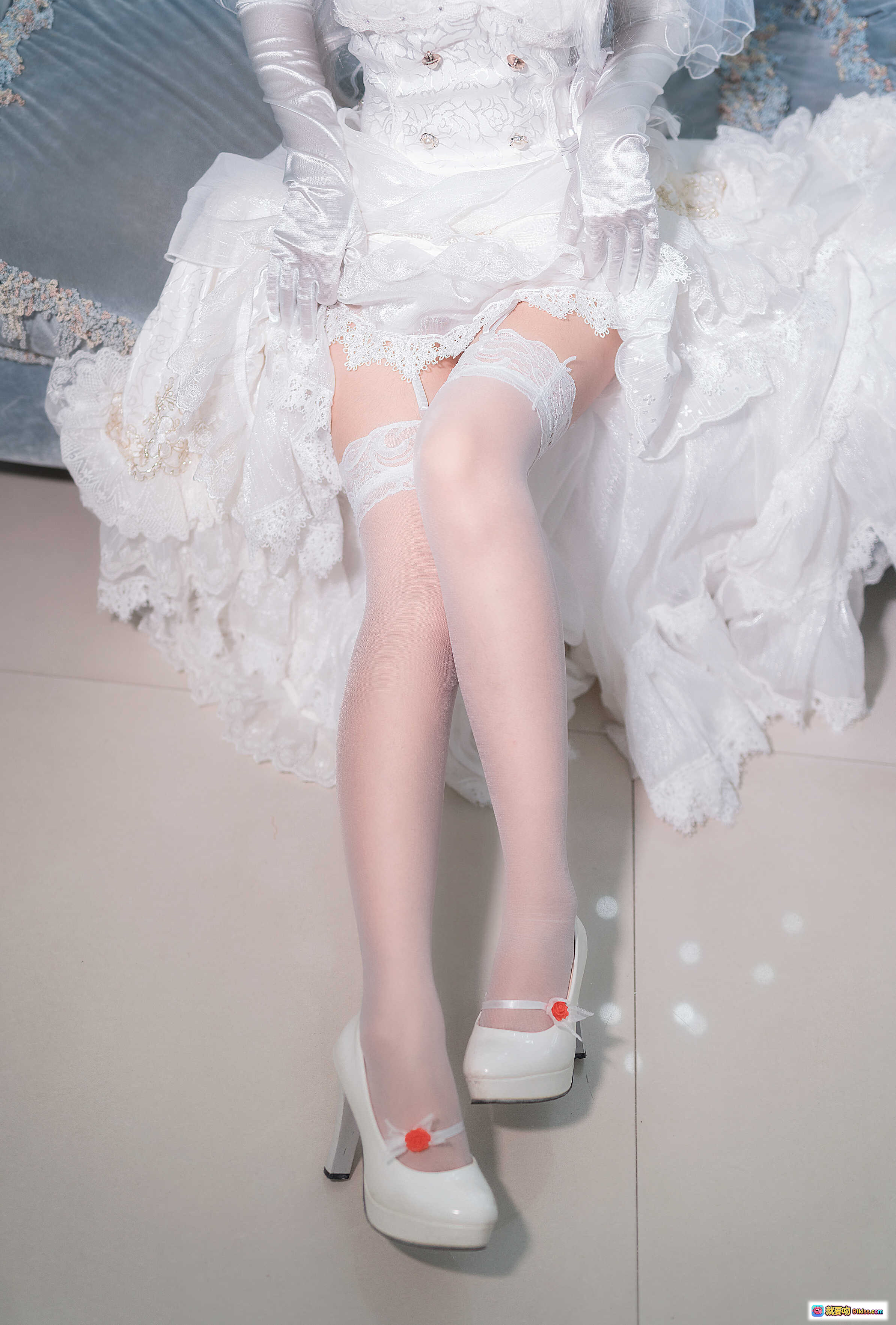 图片[4] - 三度_69 NO.006 g36c花嫁写真｜白色婚纱蕾丝长手套红玫瑰装饰｜优雅新娘造型30P高清图集 - 就要吻