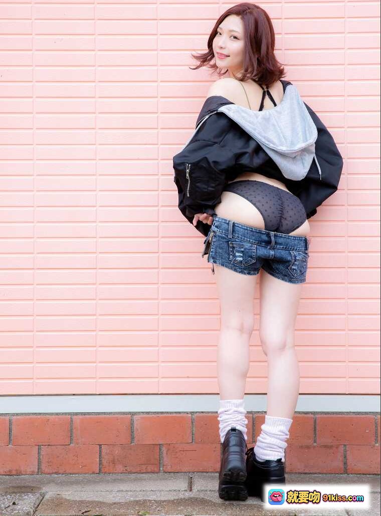 图片[5] - ハレムあまつ様フェチグラビア「溺愛フェティッシュ」美麗版32P｜白いベッドで眼鏡女子の甘い寝顔・癒し系コスプレ写真集 - 就要吻