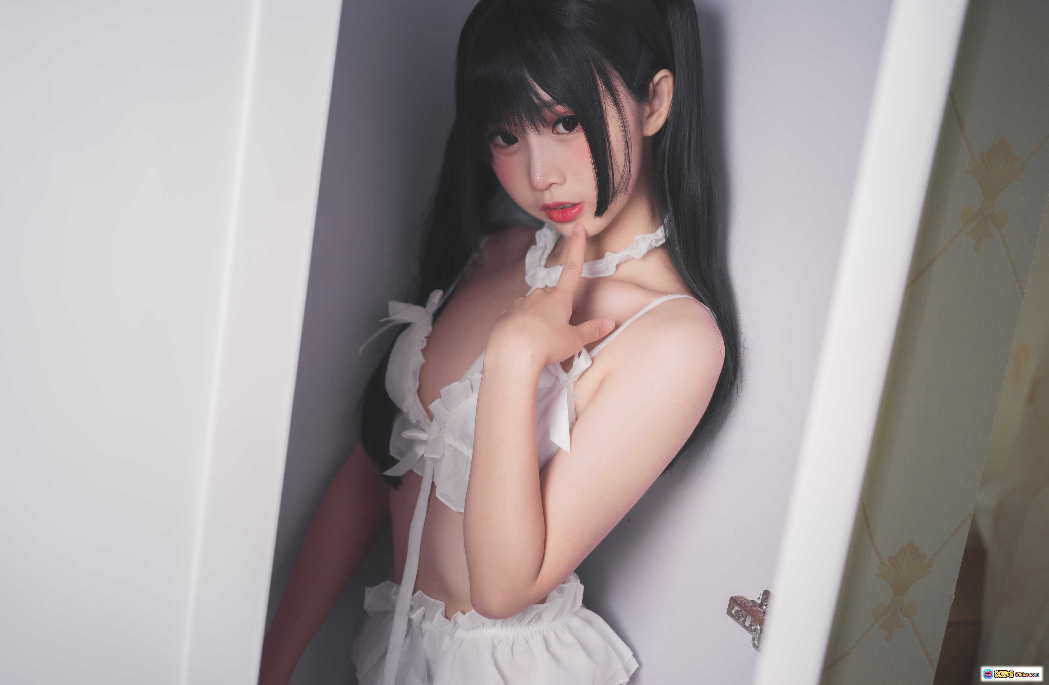 图片[3] - 面饼仙儿NO.015脑内少女白内衣写真17P性感可爱双马尾居家私房美图 - 就要吻