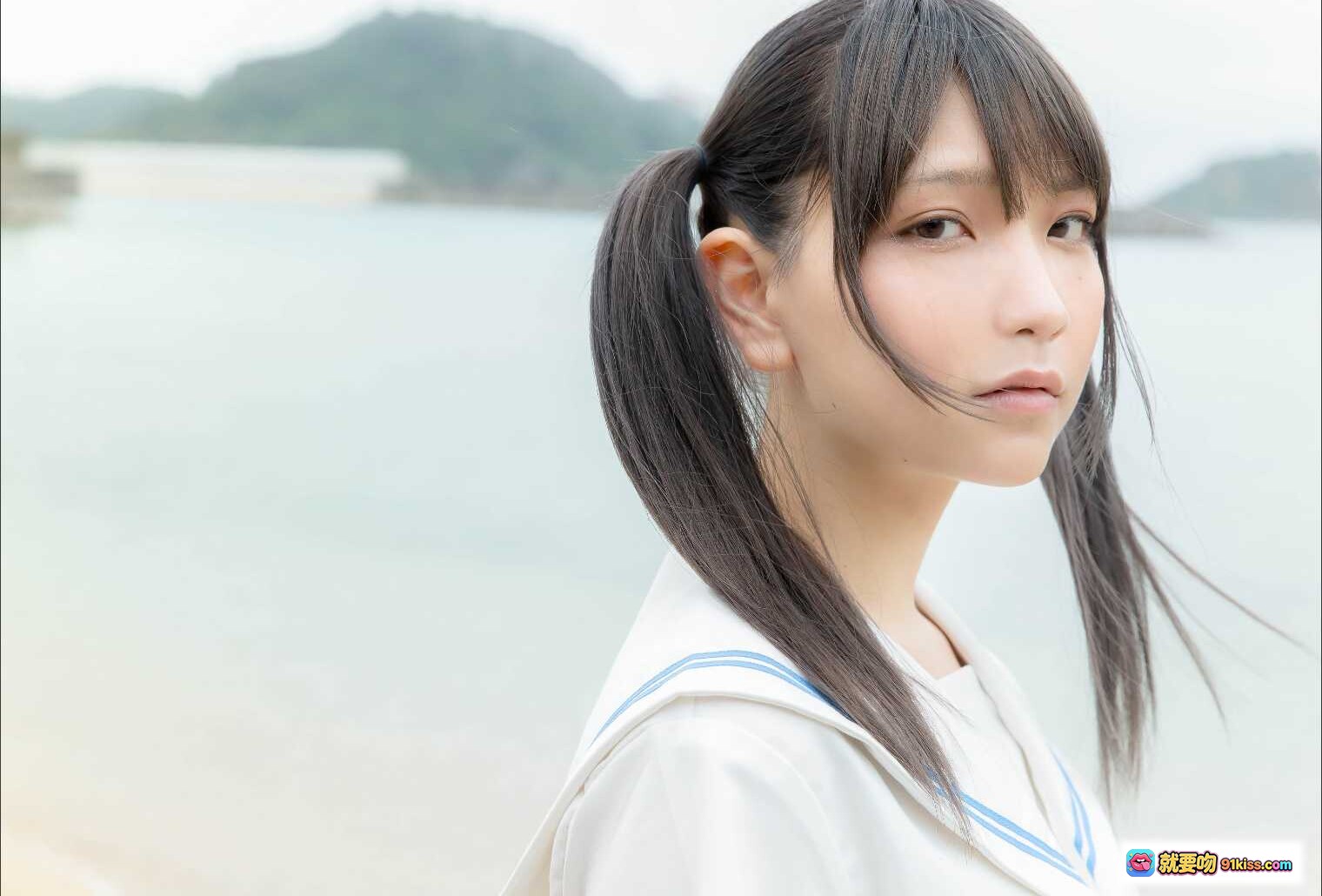 图片[4] - 海辺のフェティッシュ｜ハレムあまつ様フェチグラビア｜美麗版34P｜清楚系女子制服水着写真集 - 就要吻