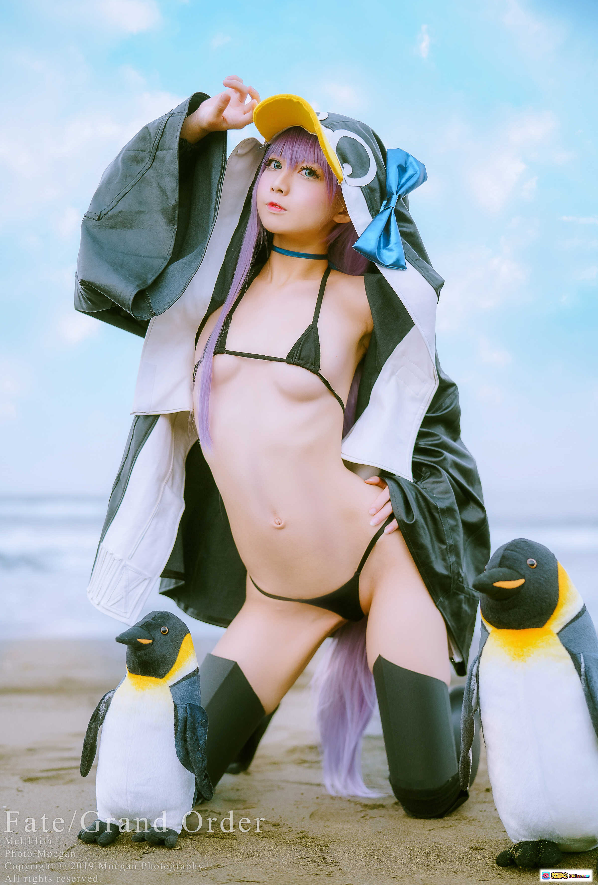 图片[10] - Fate/Grand Order溶解莉莉丝泳装cosplay海滩写真｜梅尔特莉莉丝水着ver｜企鹅相伴｜夏日海边性感造型 - 就要吻
